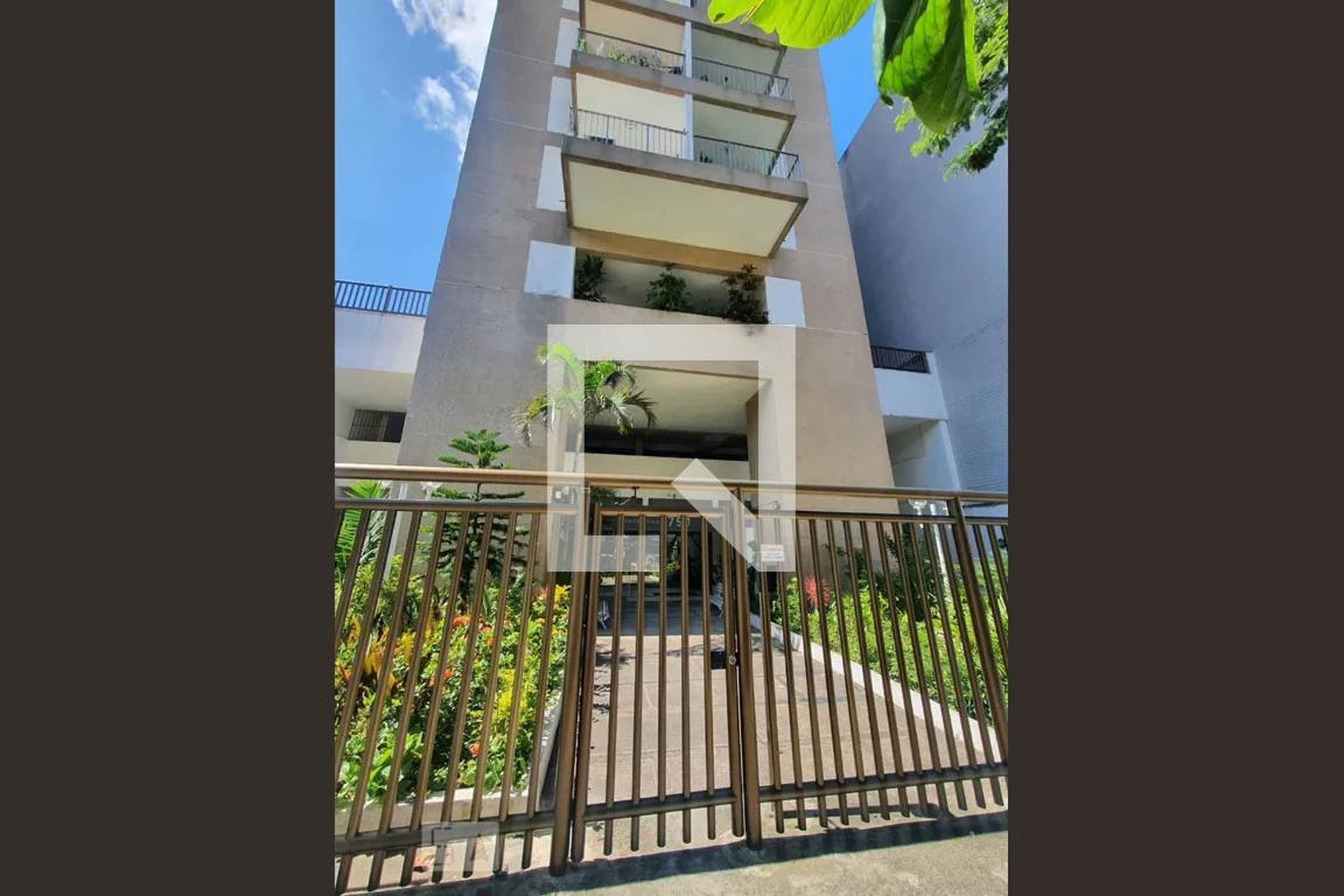 Fachada Condomínio Bougainville