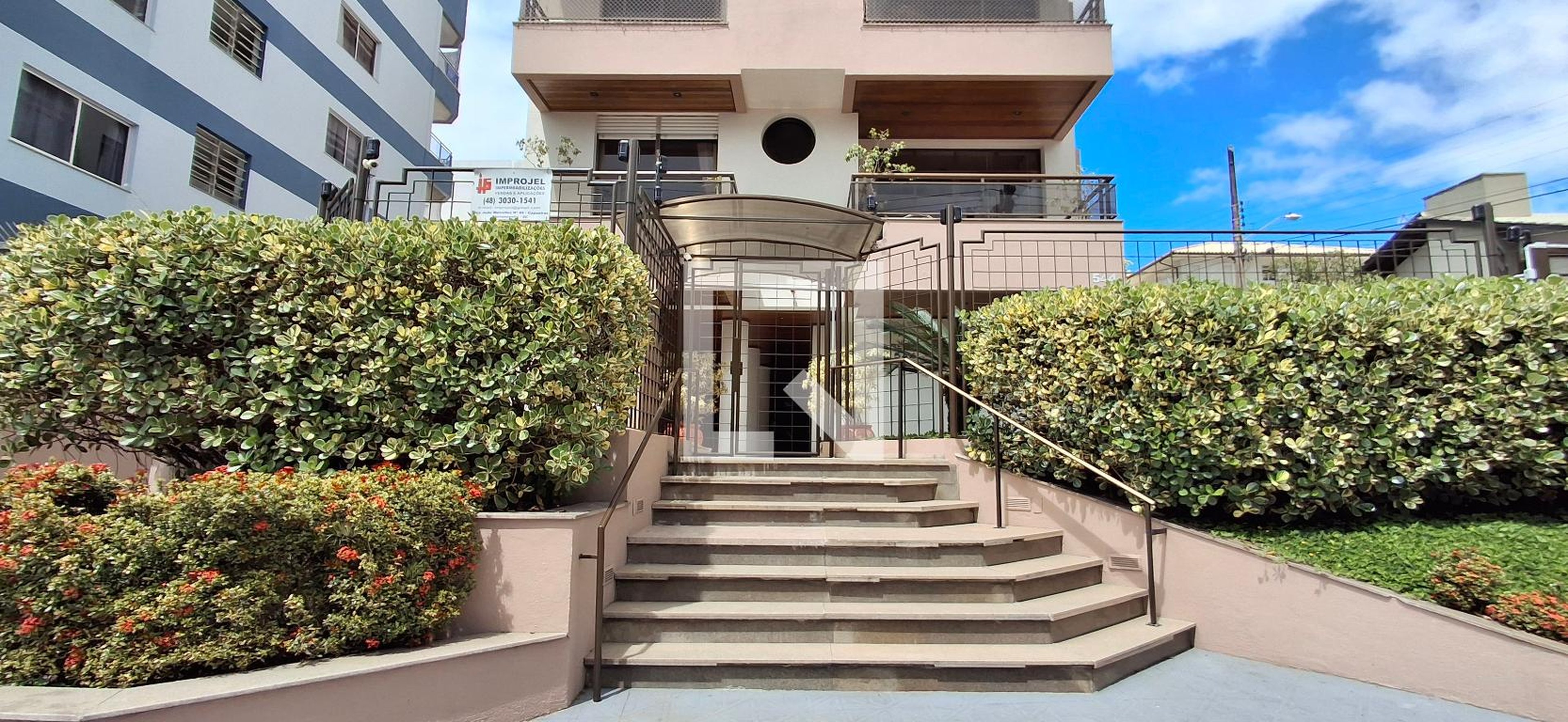 Fachada Residencial Pedra Grande