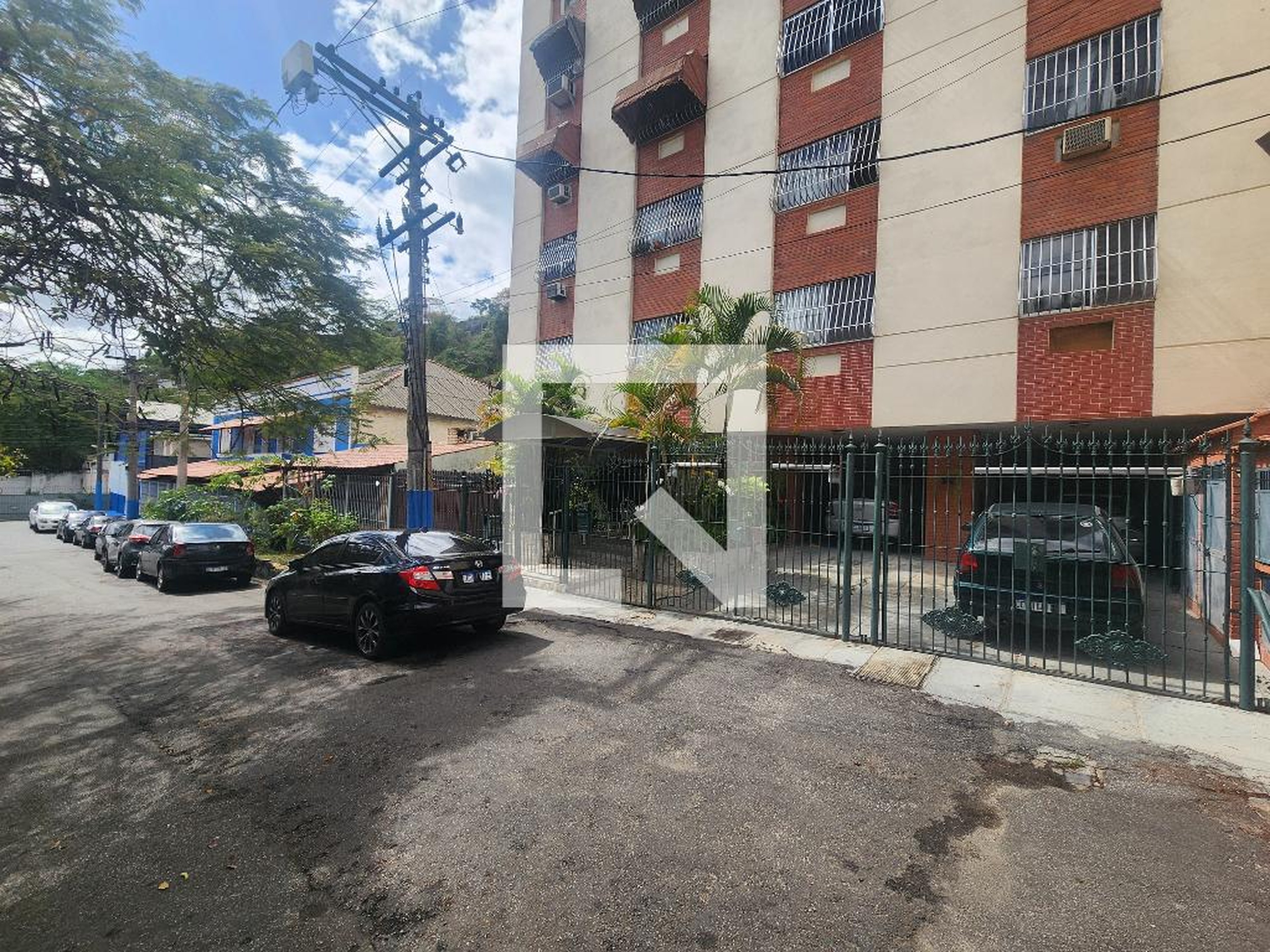 Fachada Condomínio em Travessa Beatriz Sá Couto, 20