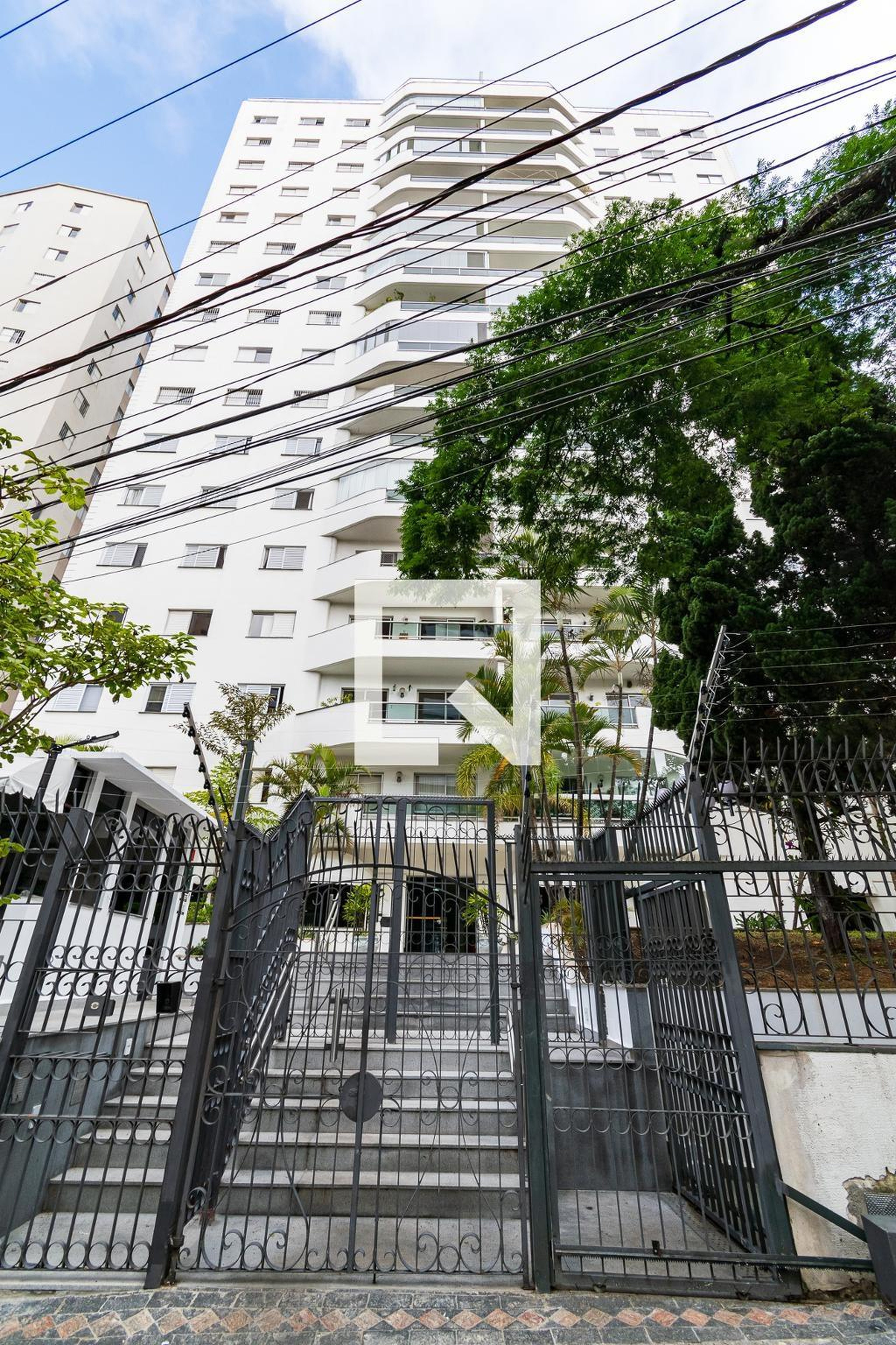 Fachada Edifício Palazzo Costa Esmeralda