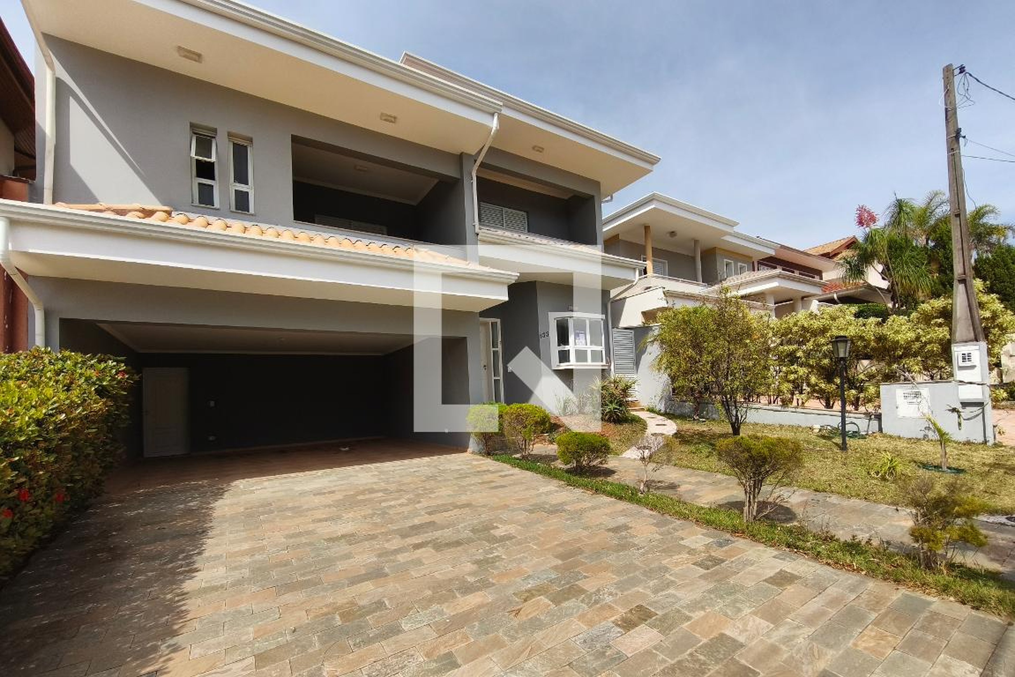 Fachada Condomínio em Avenida das Jabuticabas, 133