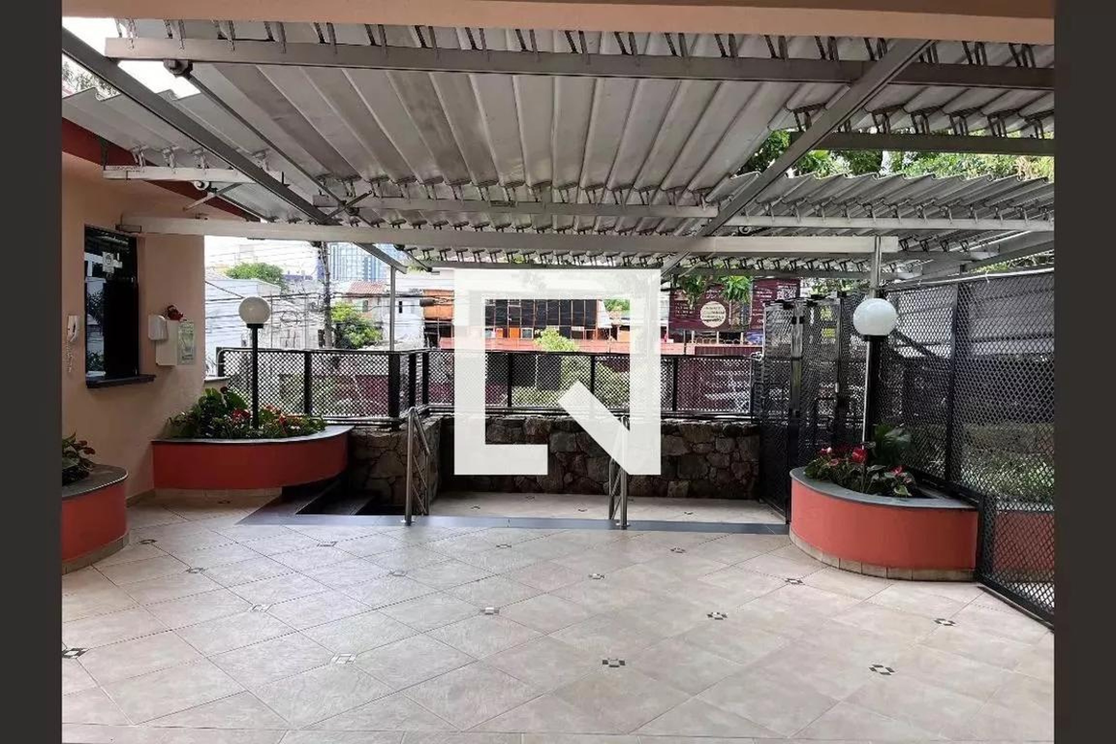 Entrada - Piazza Verona