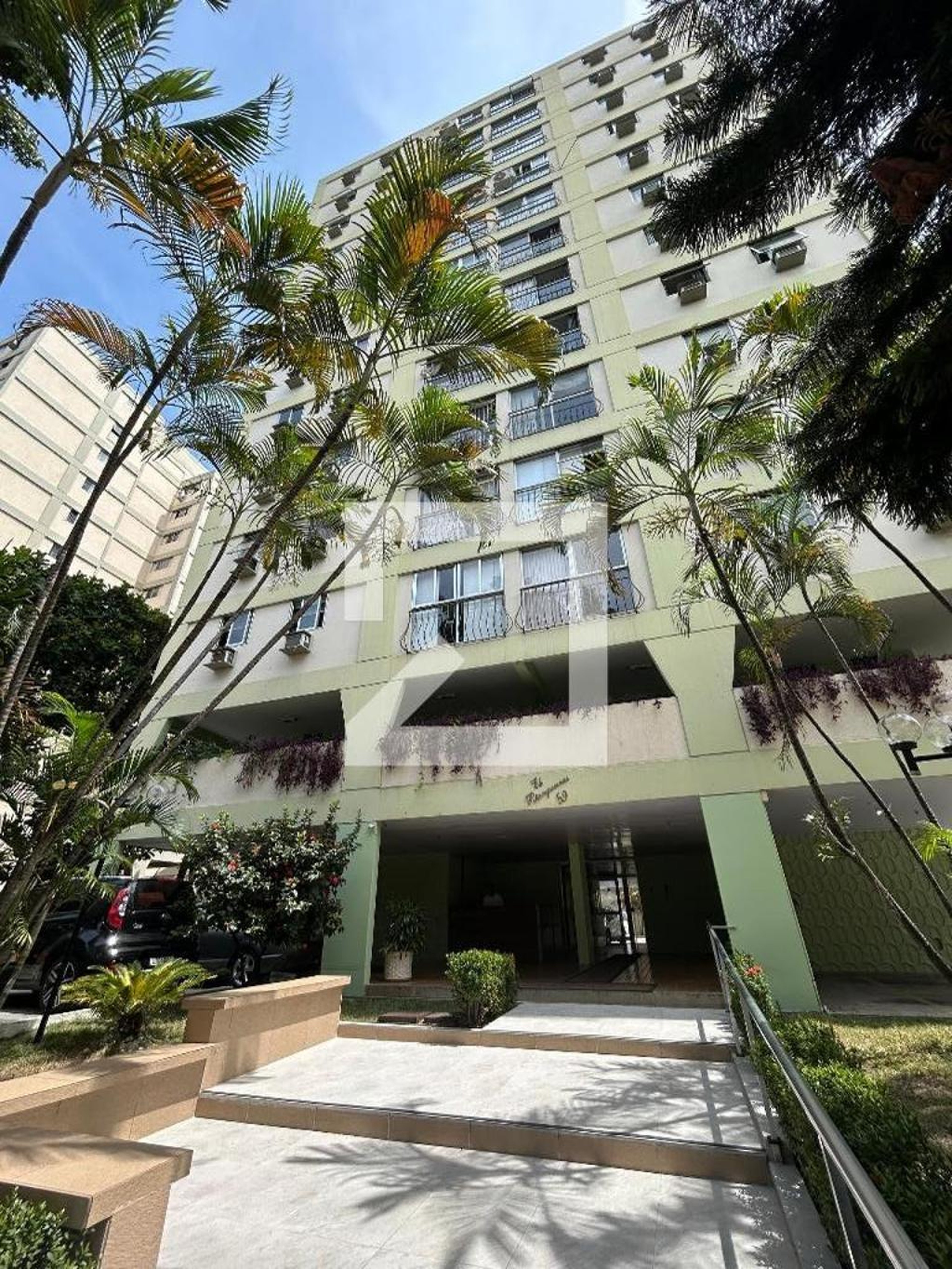 Fachada Condomínio em Rua Caiapó, 59