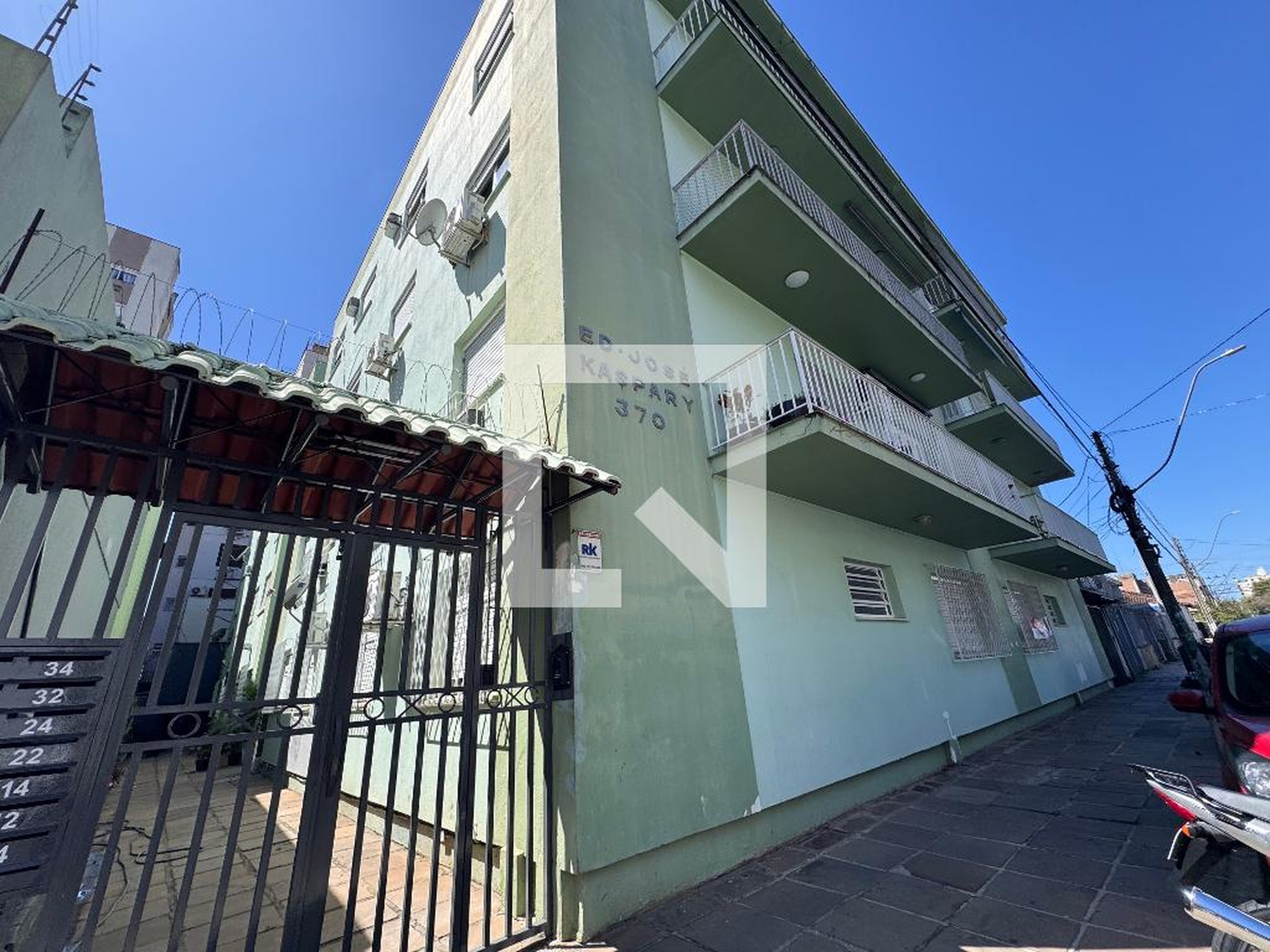 Fachada Condomínio em Rua José Bonifácio, 370