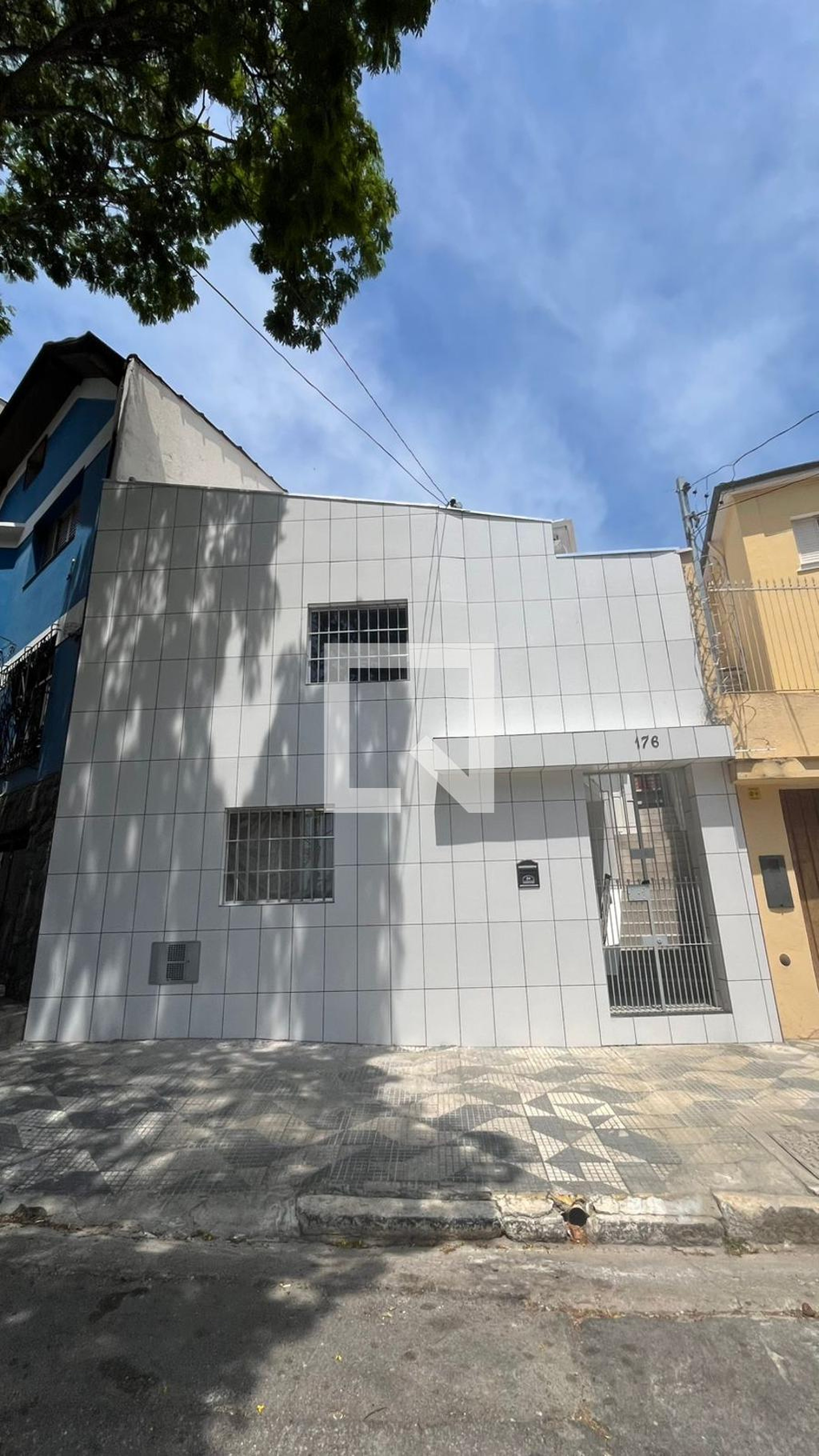 Fachada Condomínio em Rua dos Parecis, 176