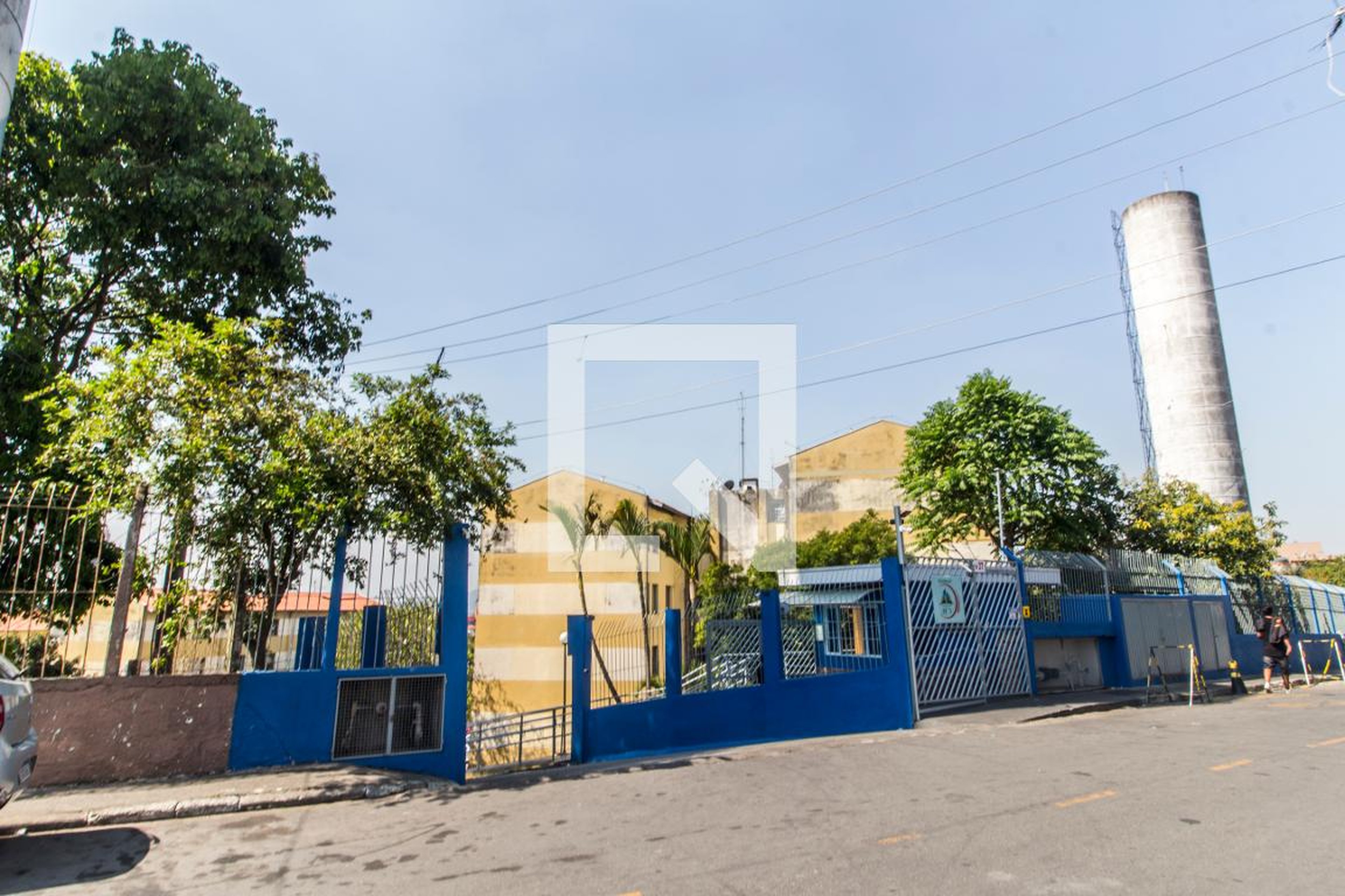 Fachada Condomínio em Estrada Douglas Washington Gomes de Araújo, 37