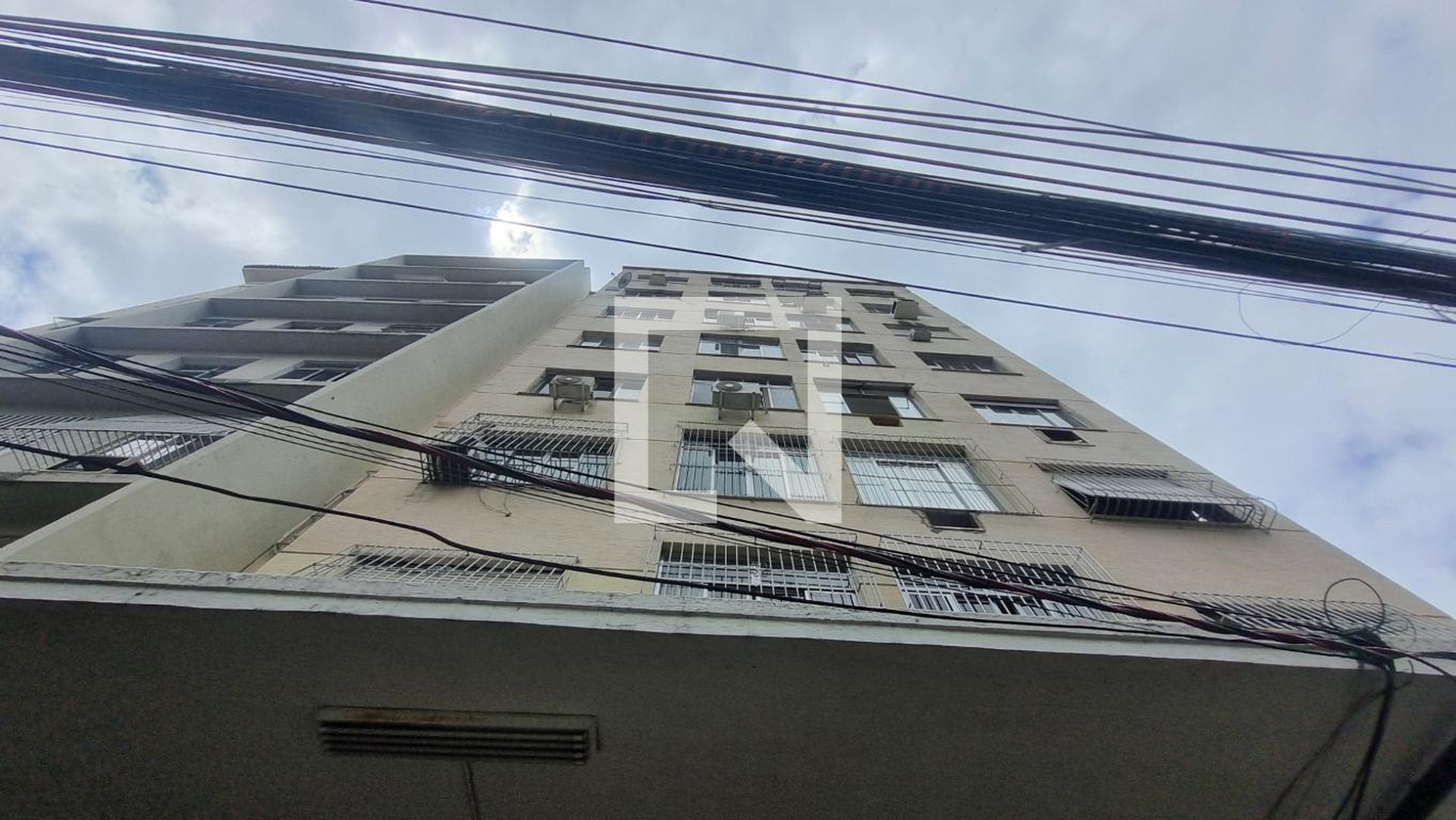 Fachada Condomínio em Rua Major Ávila, 116