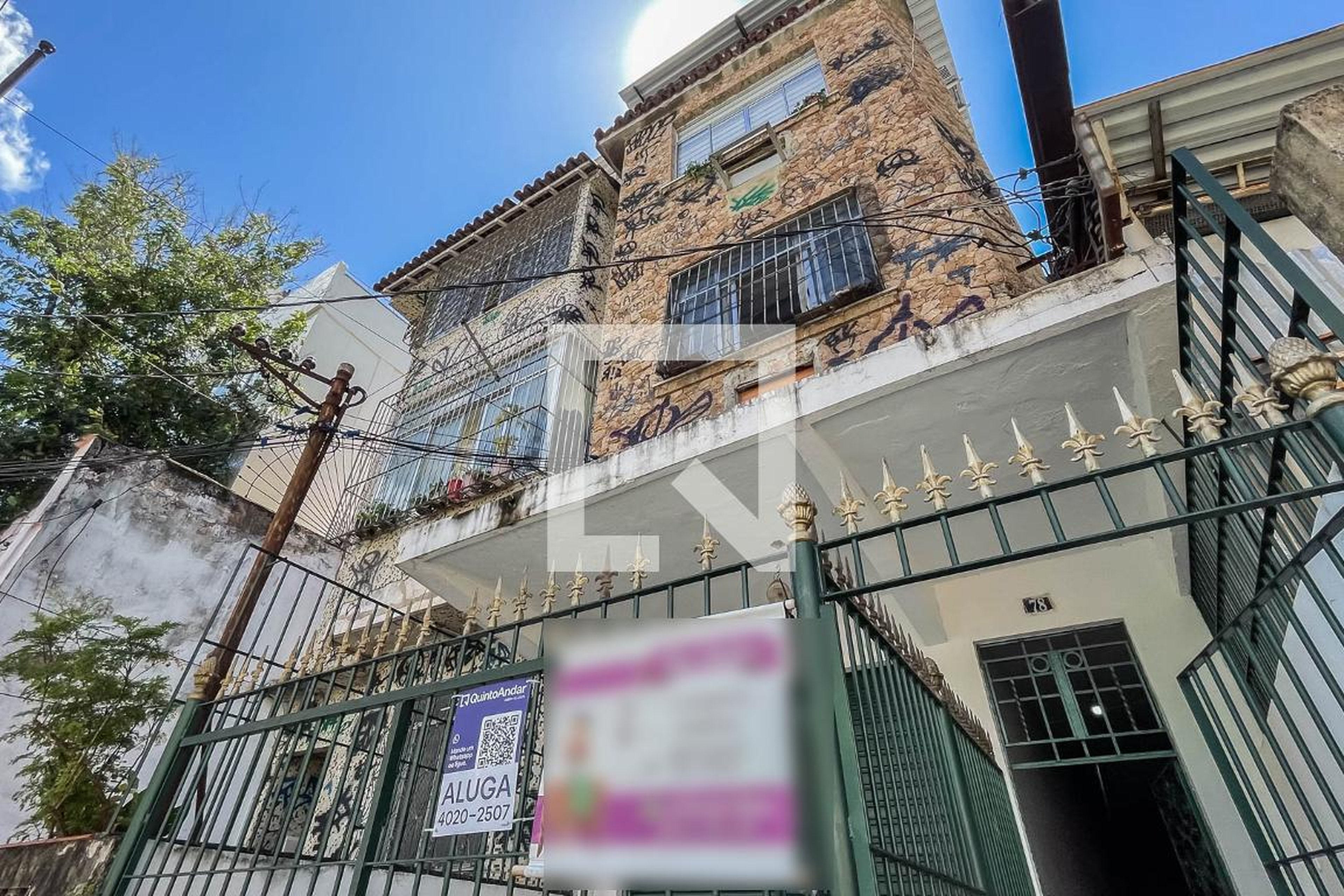 Fachada Condomínio em Rua Pereira de Almeida, 78