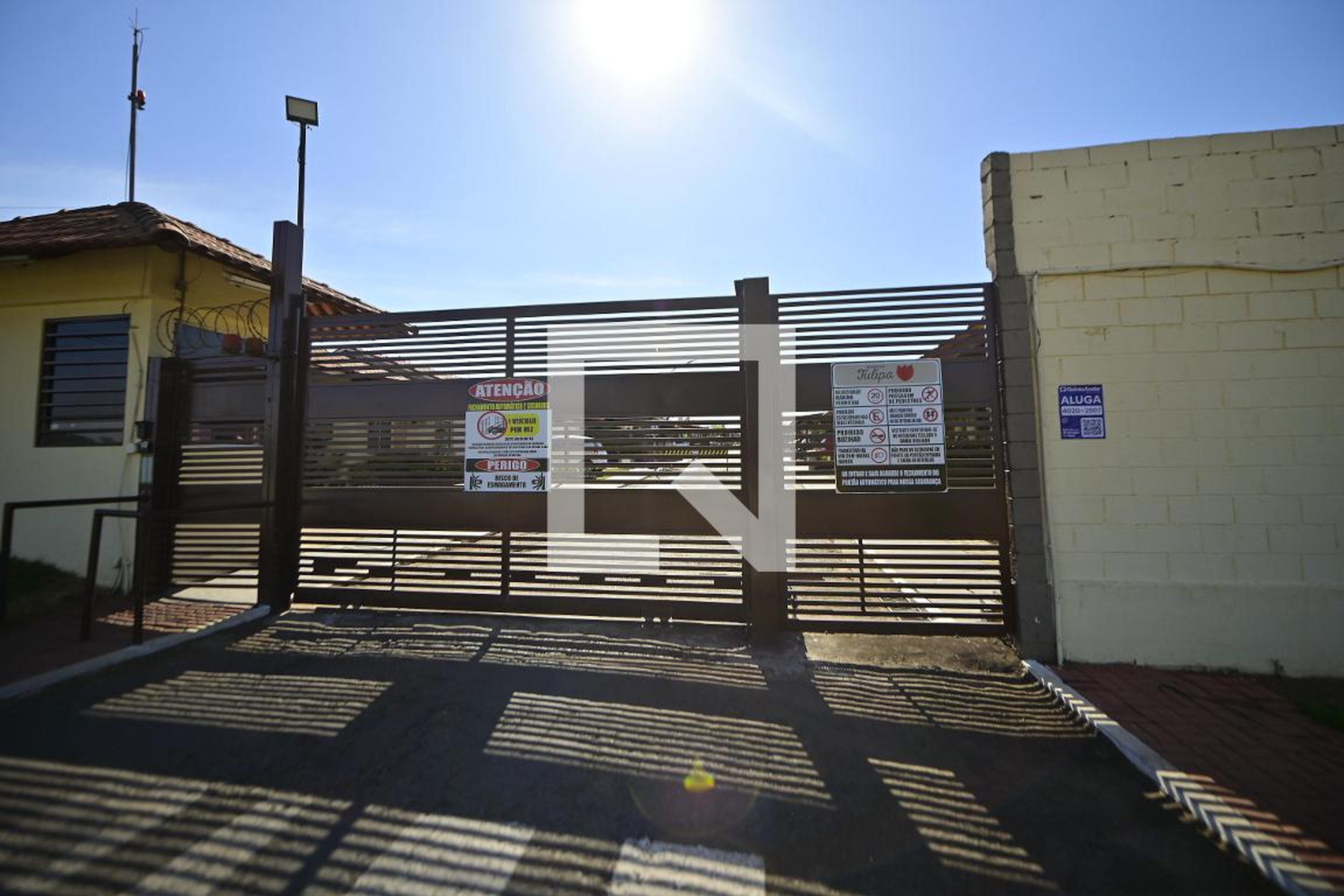 Fachada Condomínio em Rua Santo Rabêlo, 724