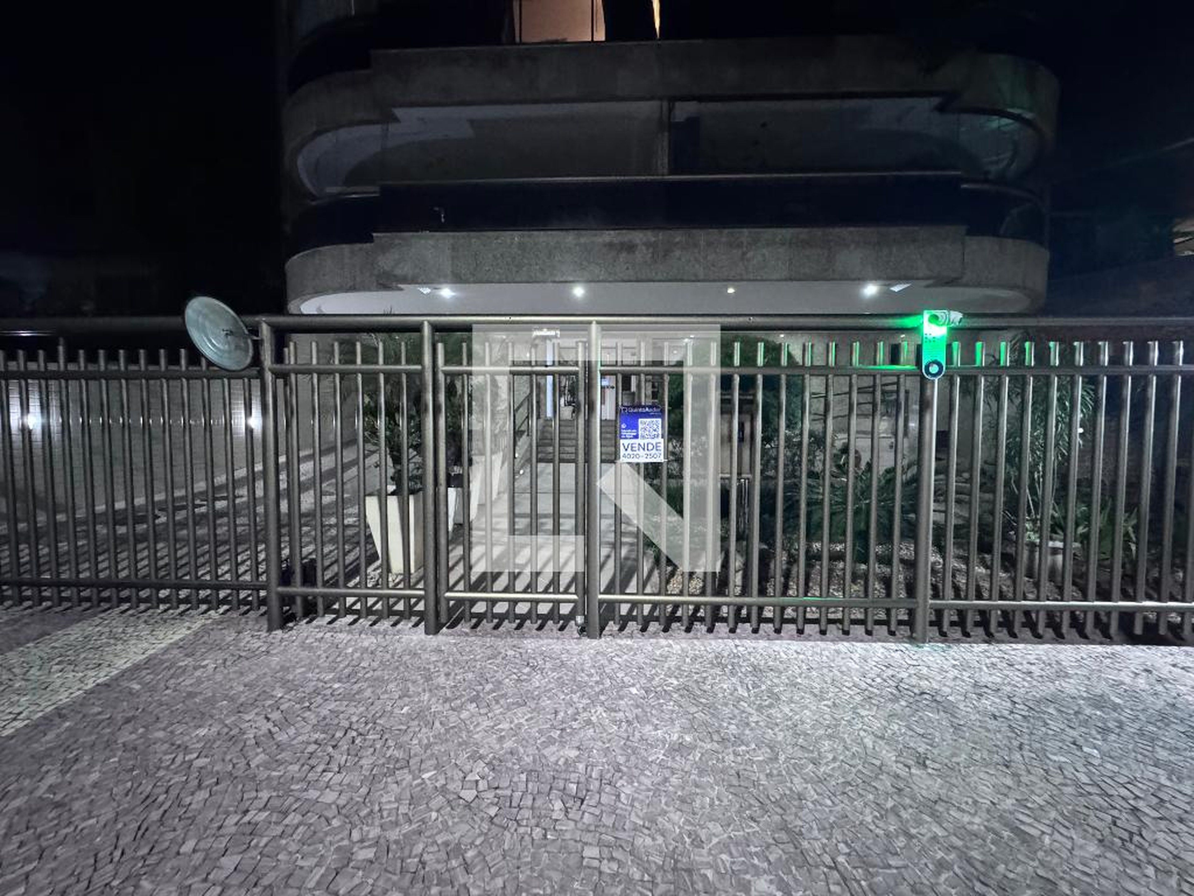 Fachada Condomínio em Rua Henrique Stamile Coutinho, 229