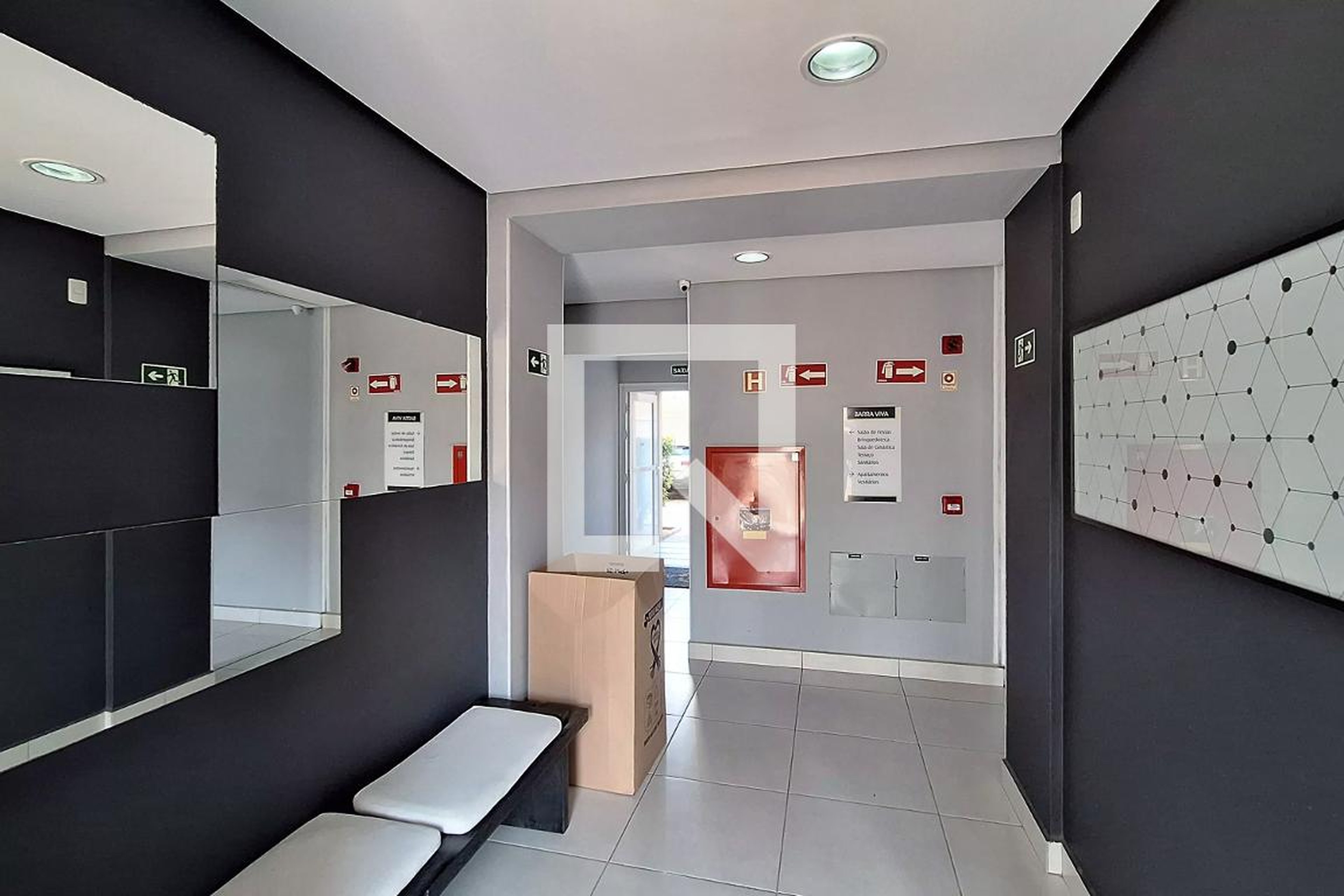 Hall de entrada - Barra Viva - Torre Alegria apto 301