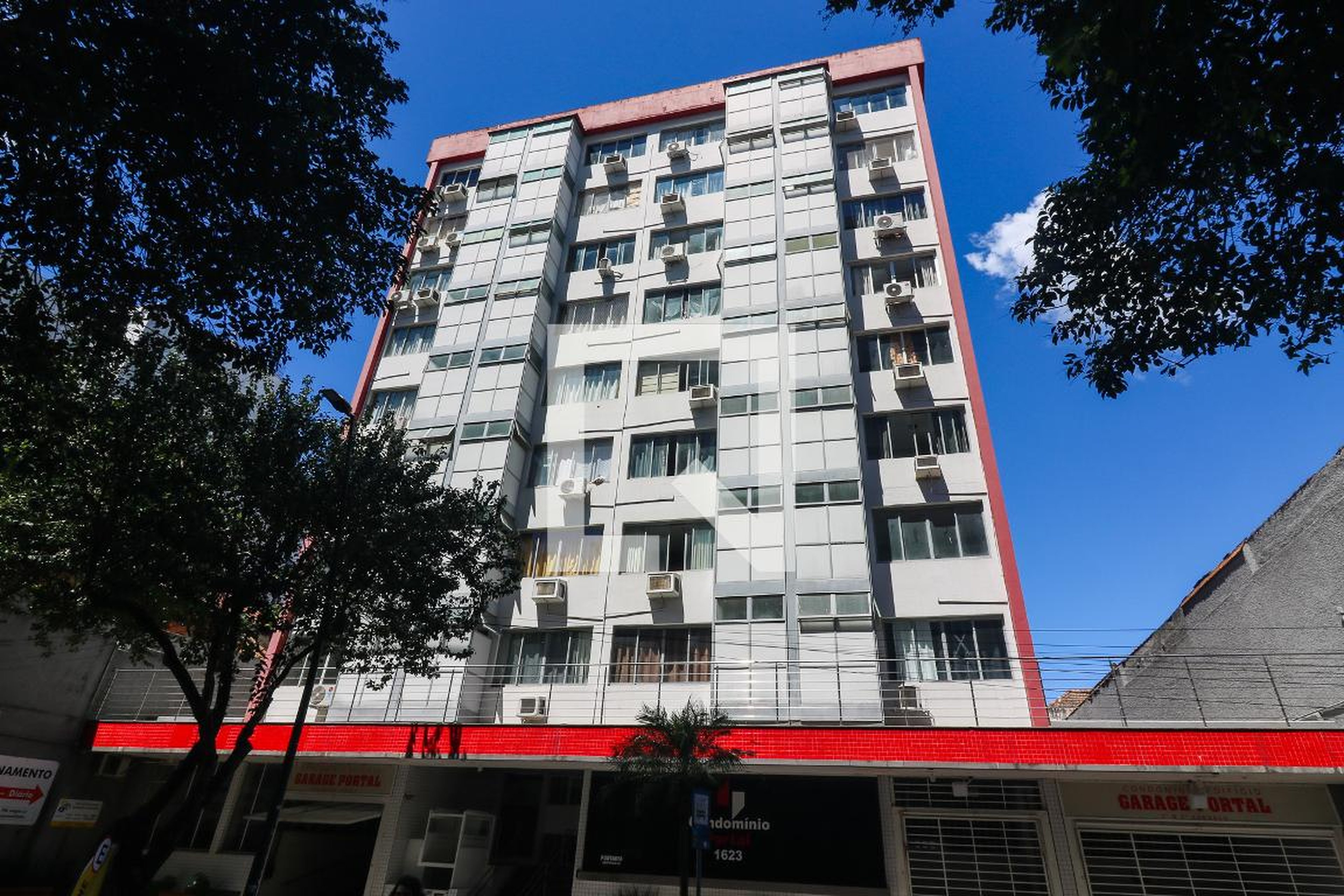 Fachada do Prédio Condomínio Portal