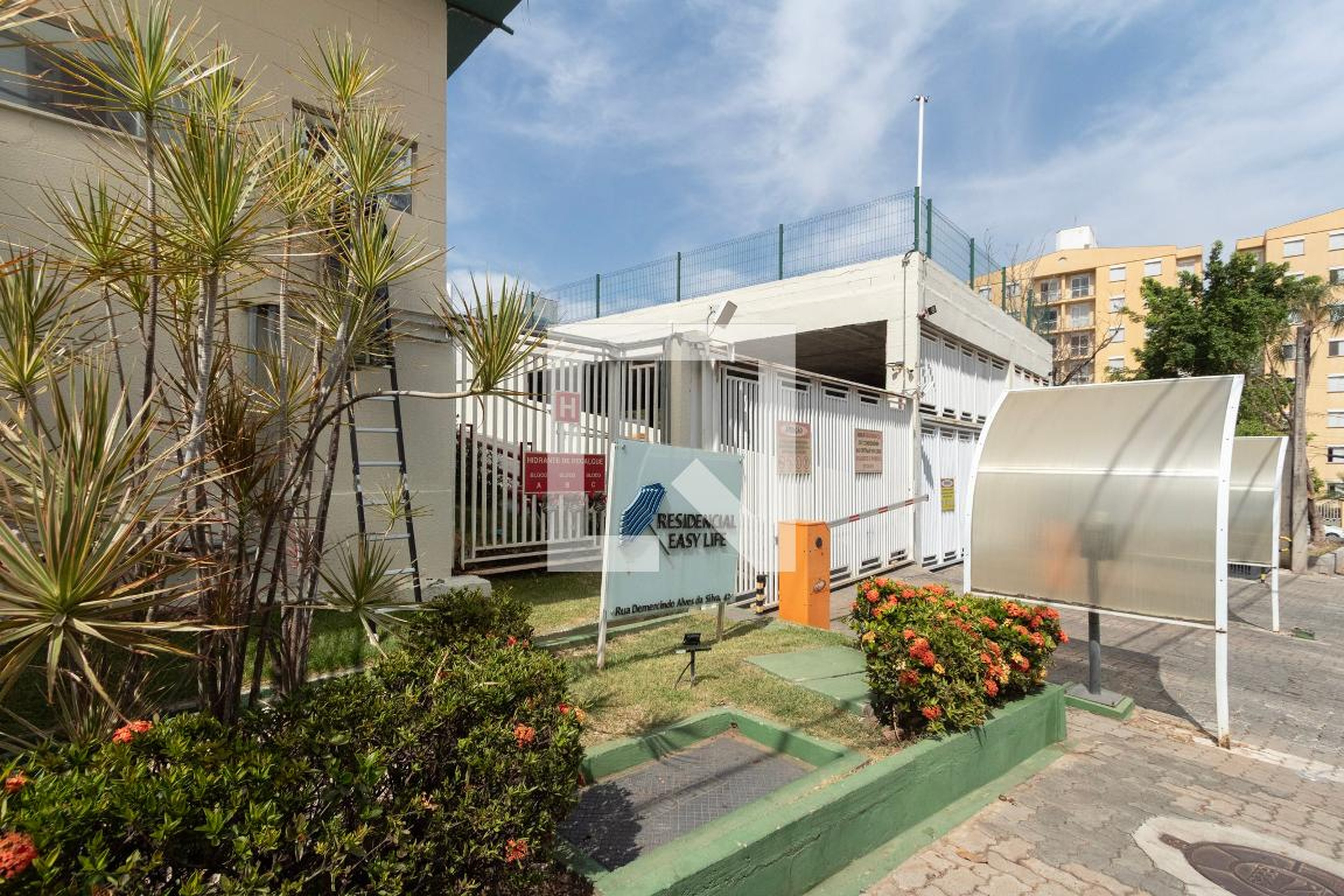 Fachada Residencial Easy Life