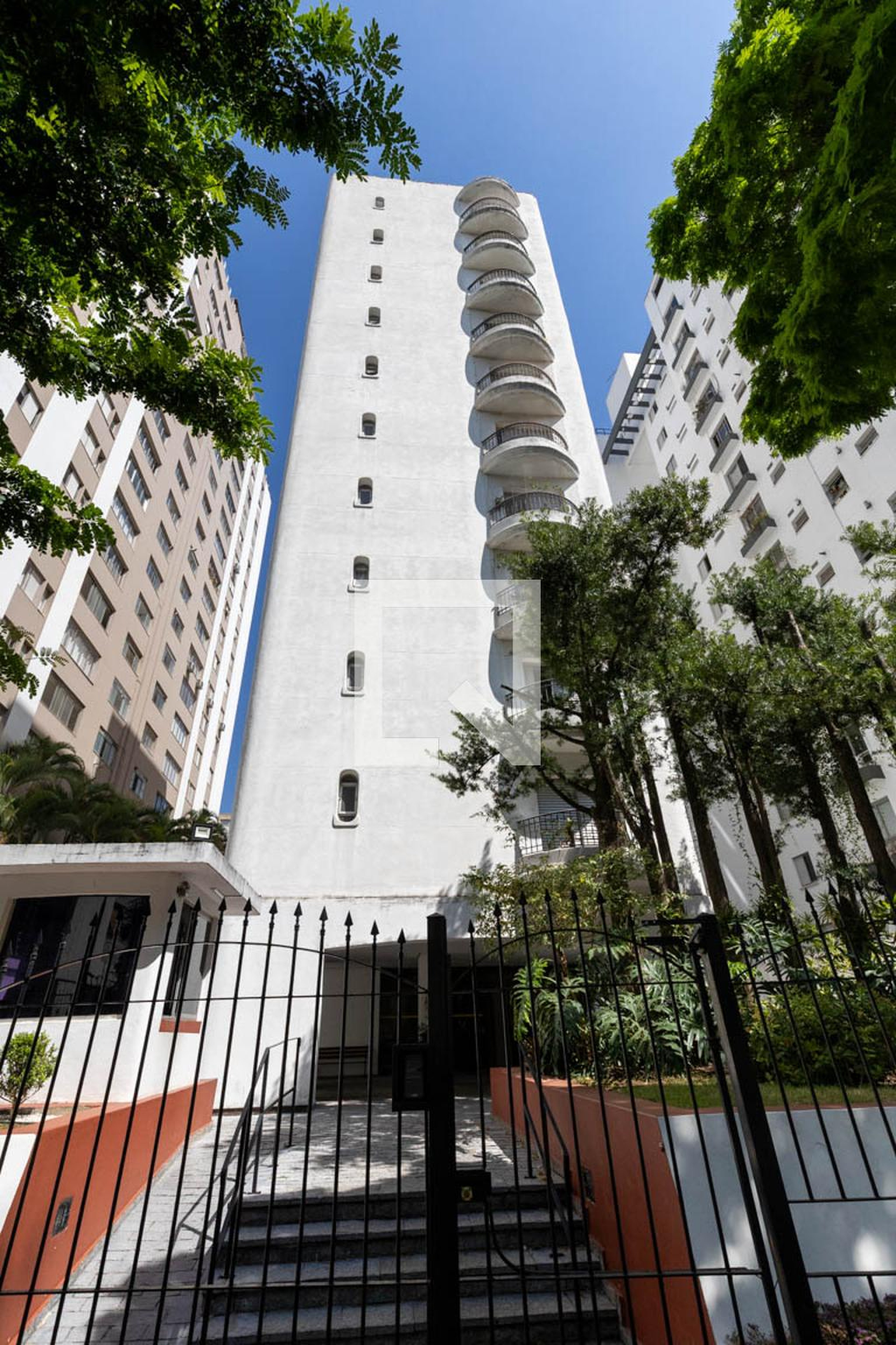 Fachada Condomínio Chemin Des Fleurs