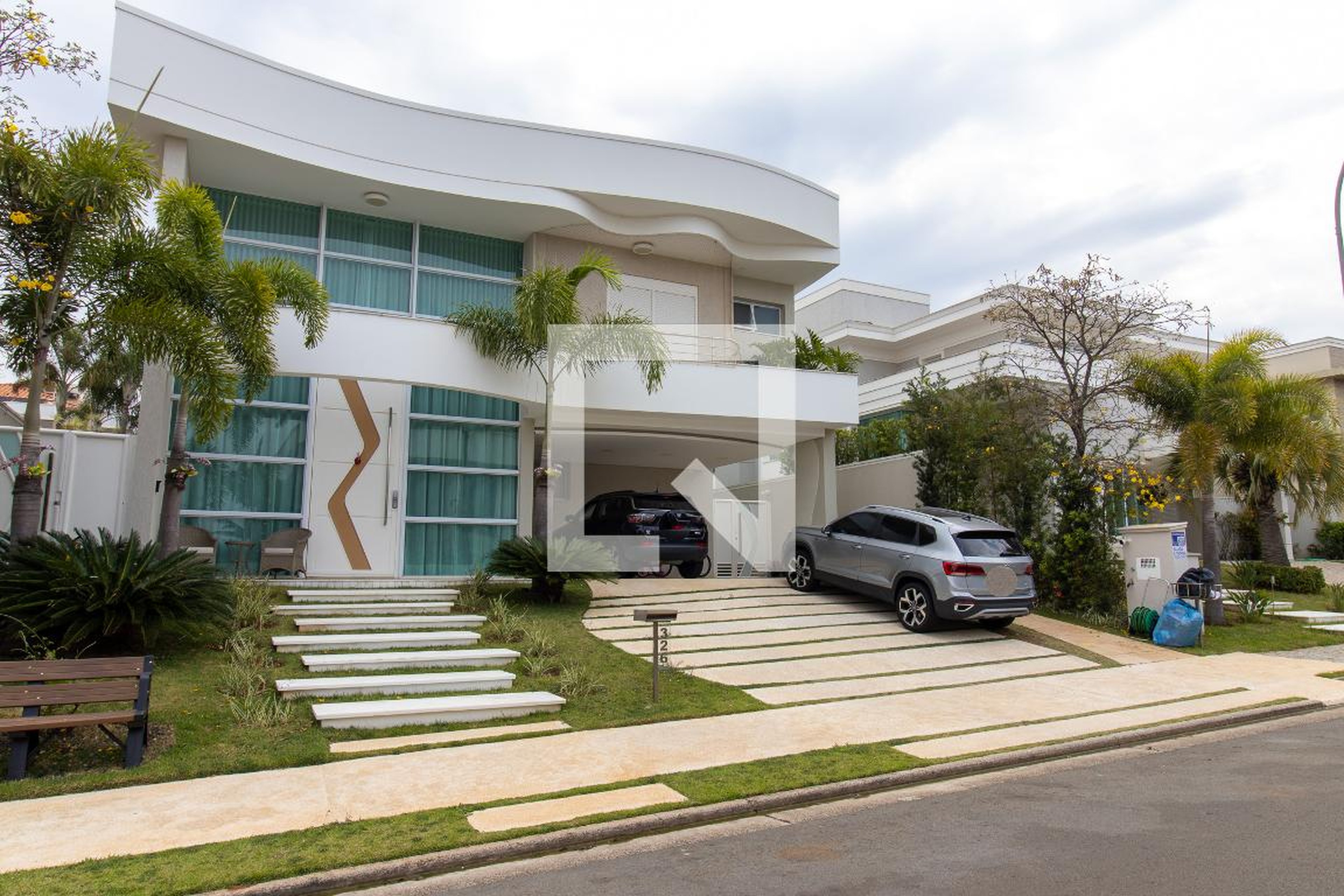 Fachada Condomínio em Rua das Prímulas, 326