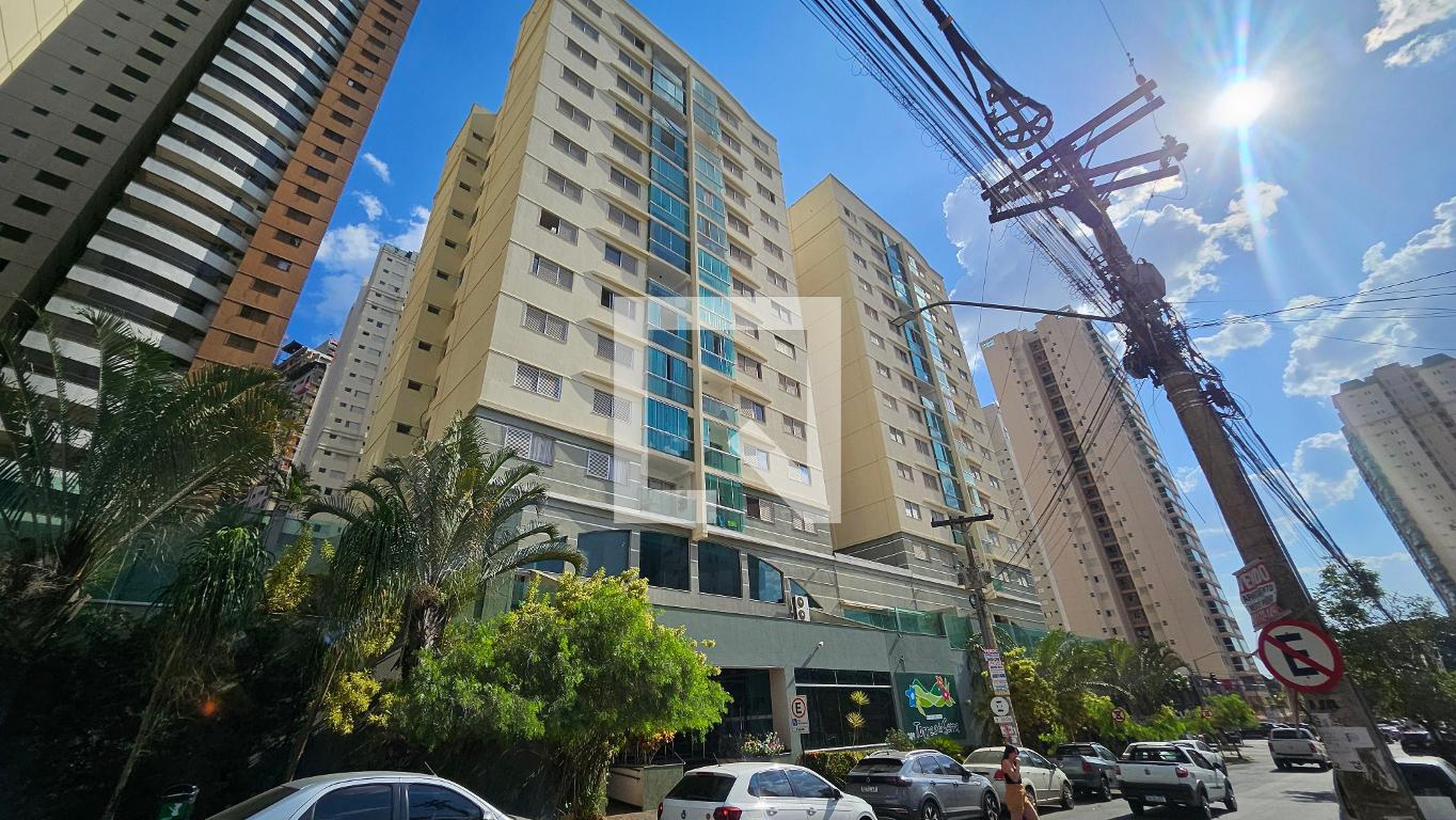 Fachada Condomínio Torres da Serra