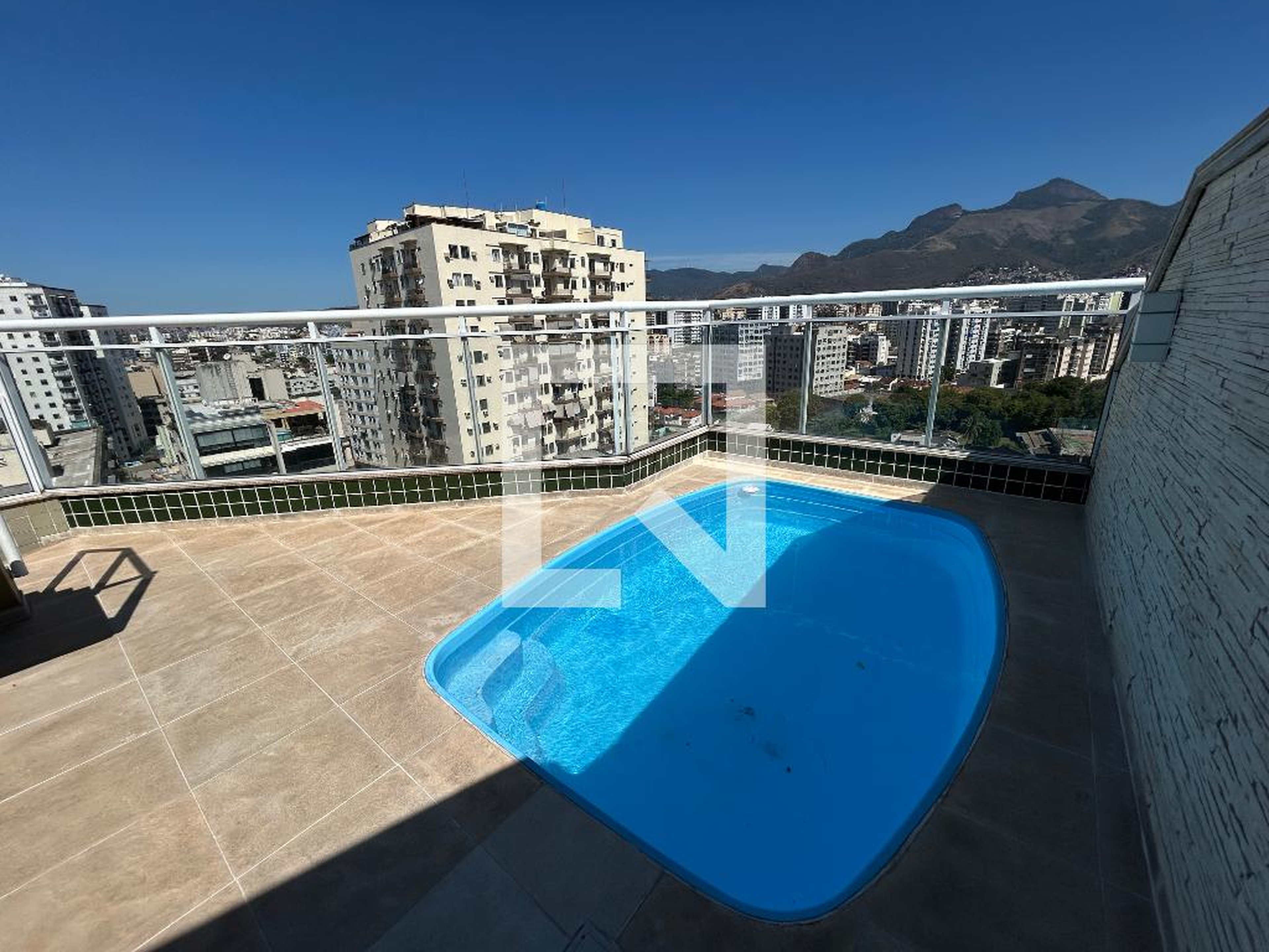 Piscina Coberta - Residencial Lord Natan