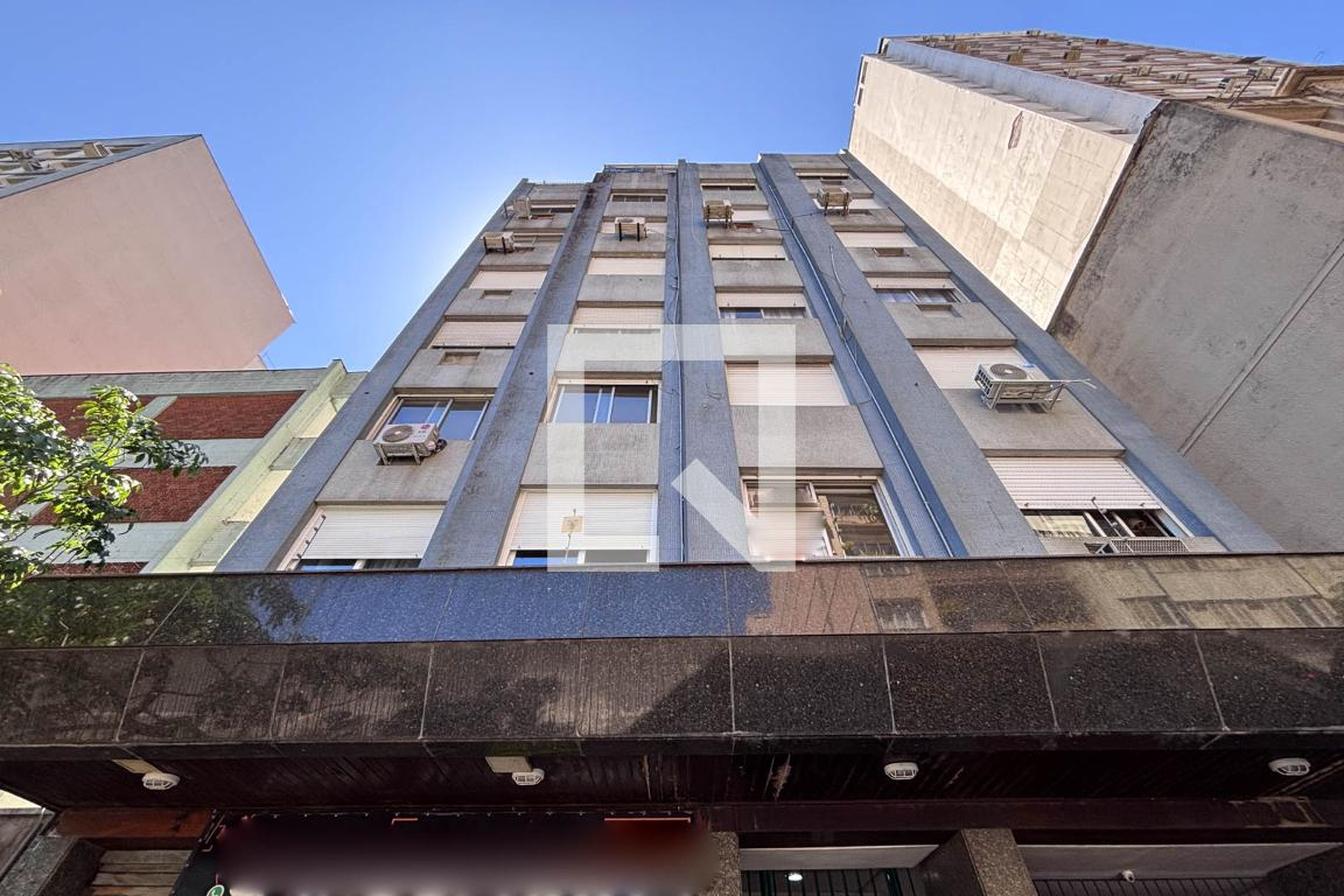 Fachada Edifício Sennador Annibal di Primio Beck