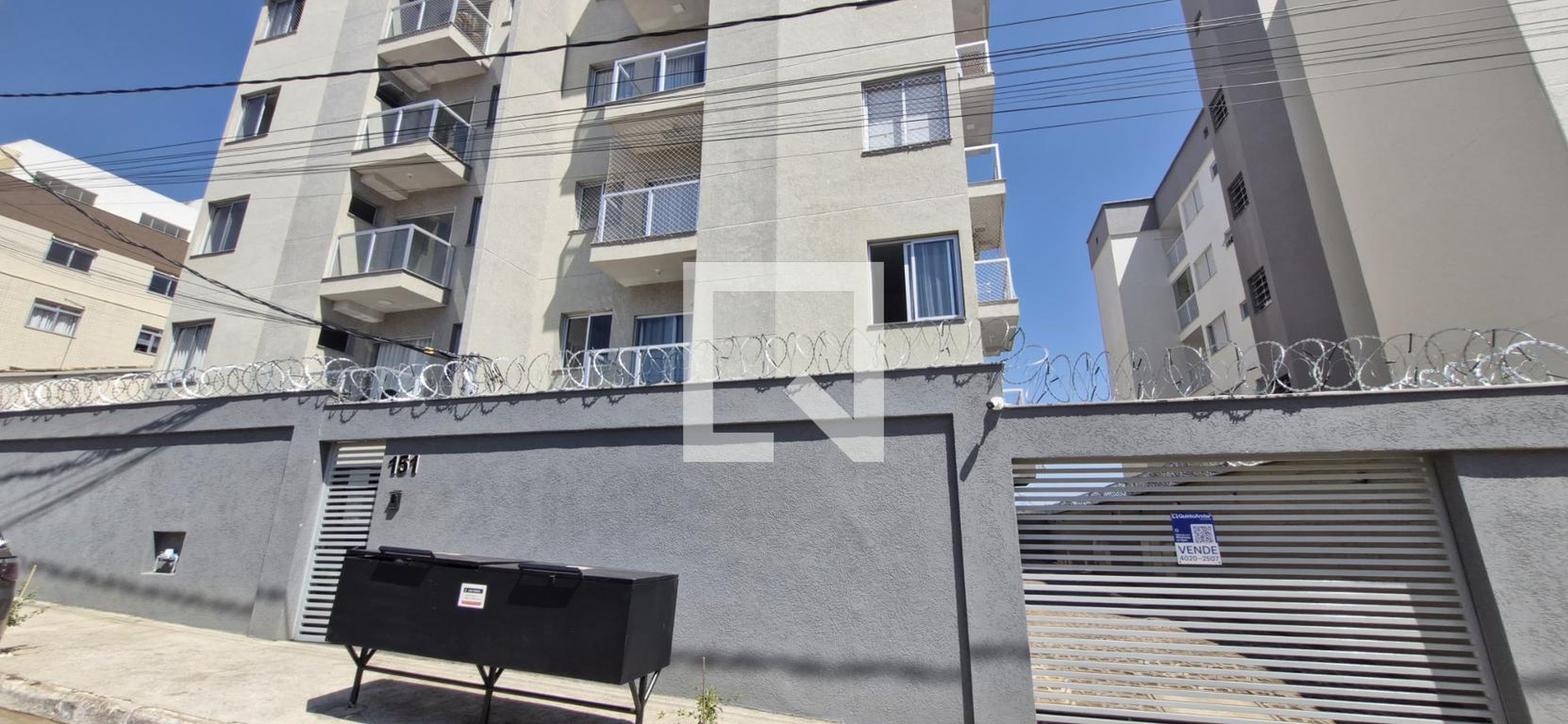 Fachada do Prédio Condomínio em Rua José Pinto, 151