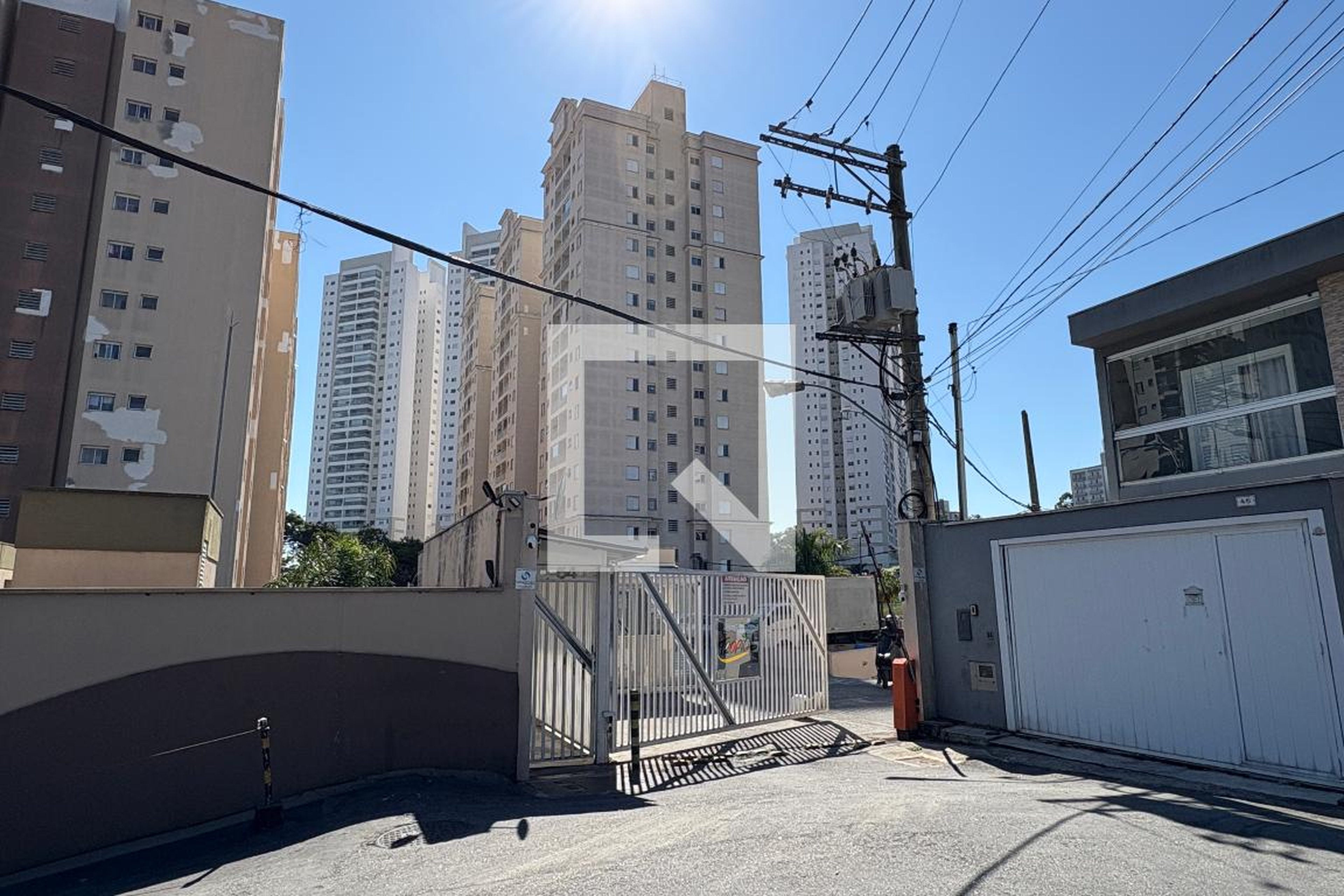 Fachada Residencial Tropical