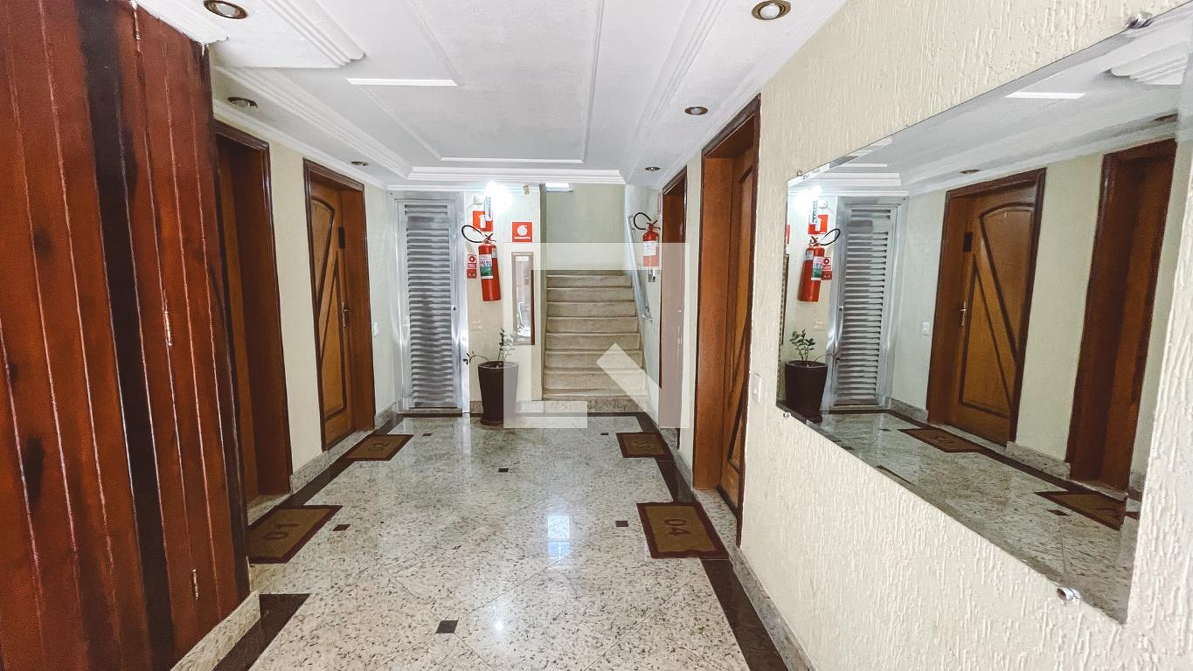 Hall de Entrada - Estados  P 340