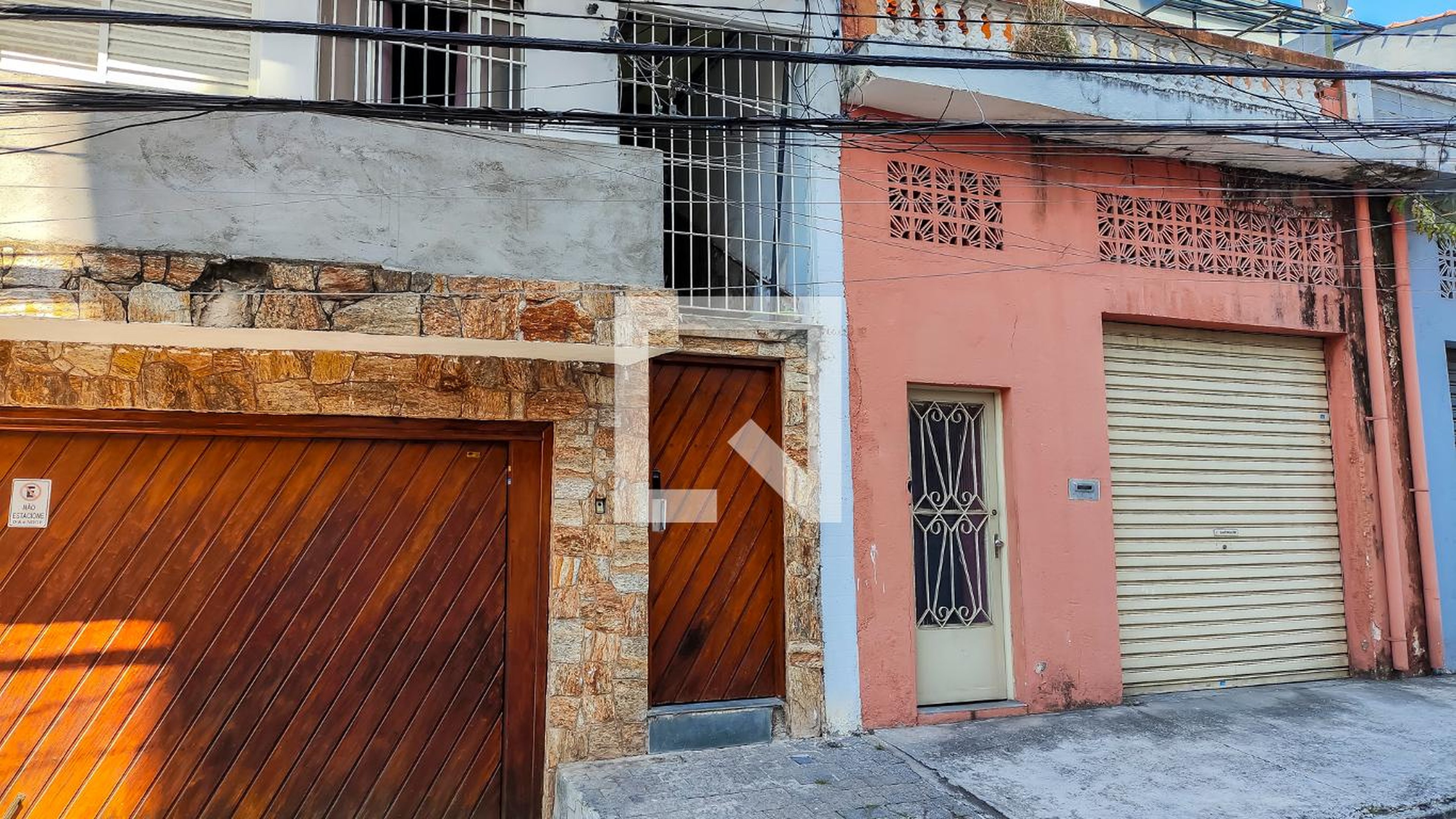 Fachada Condomínio em Rua Monte Belo, 328