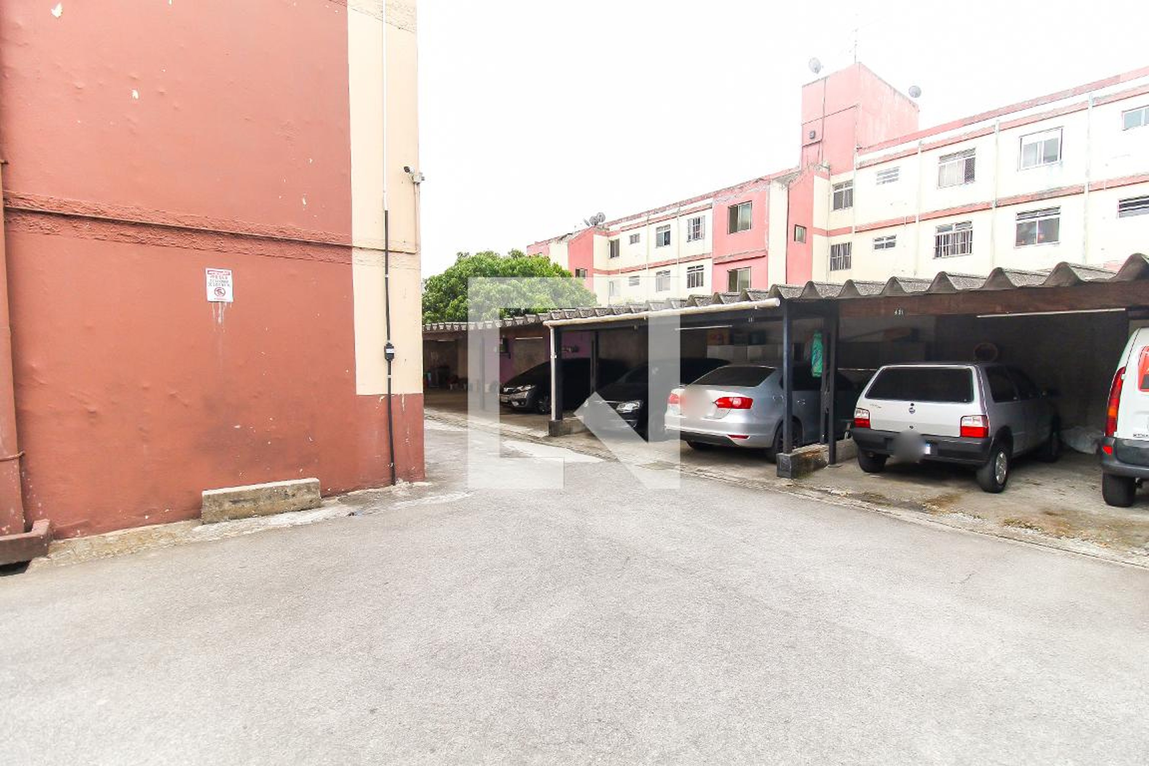 Estacionamento - imonío Rouxinol II