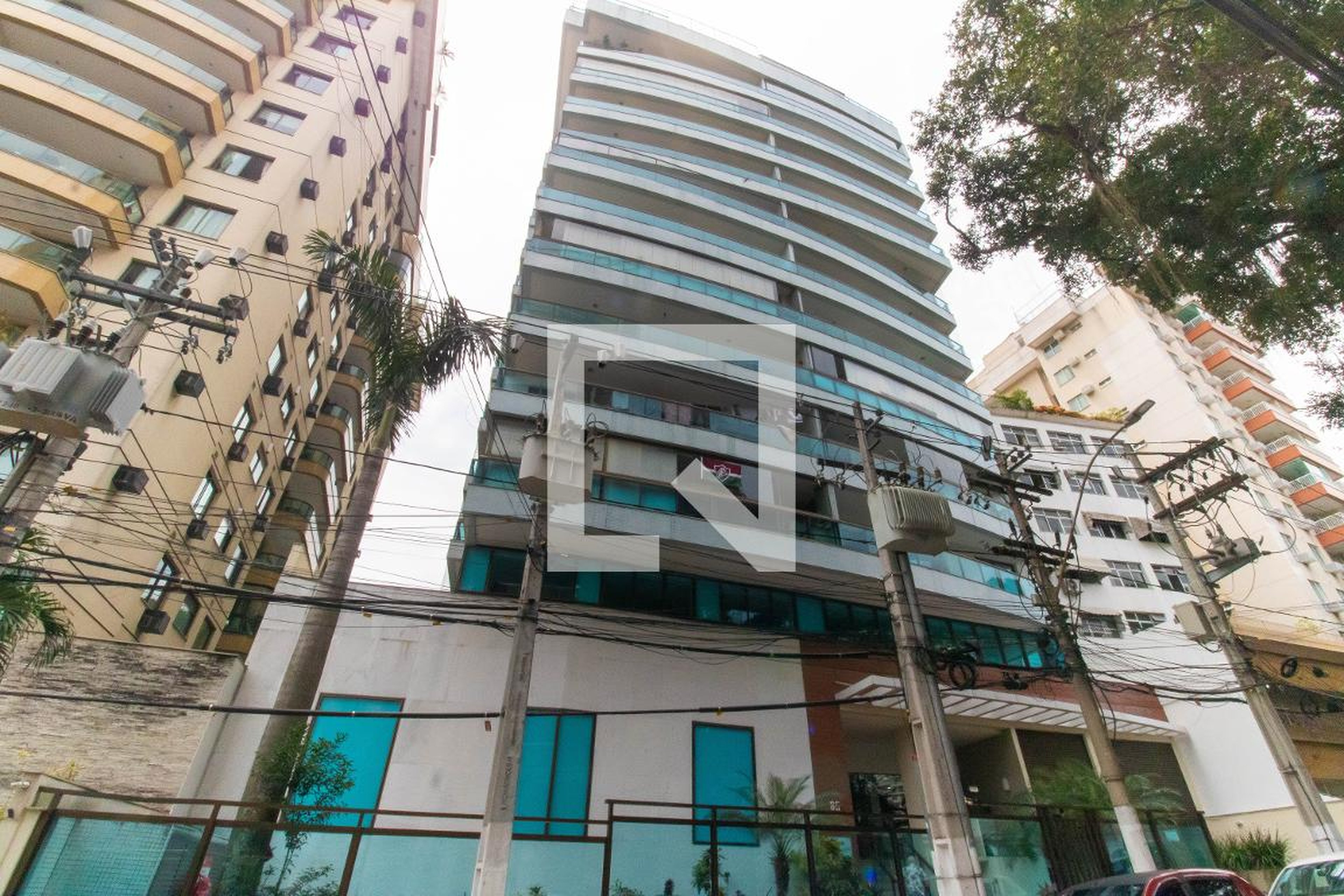 Fachada Condomínio La Rochelle