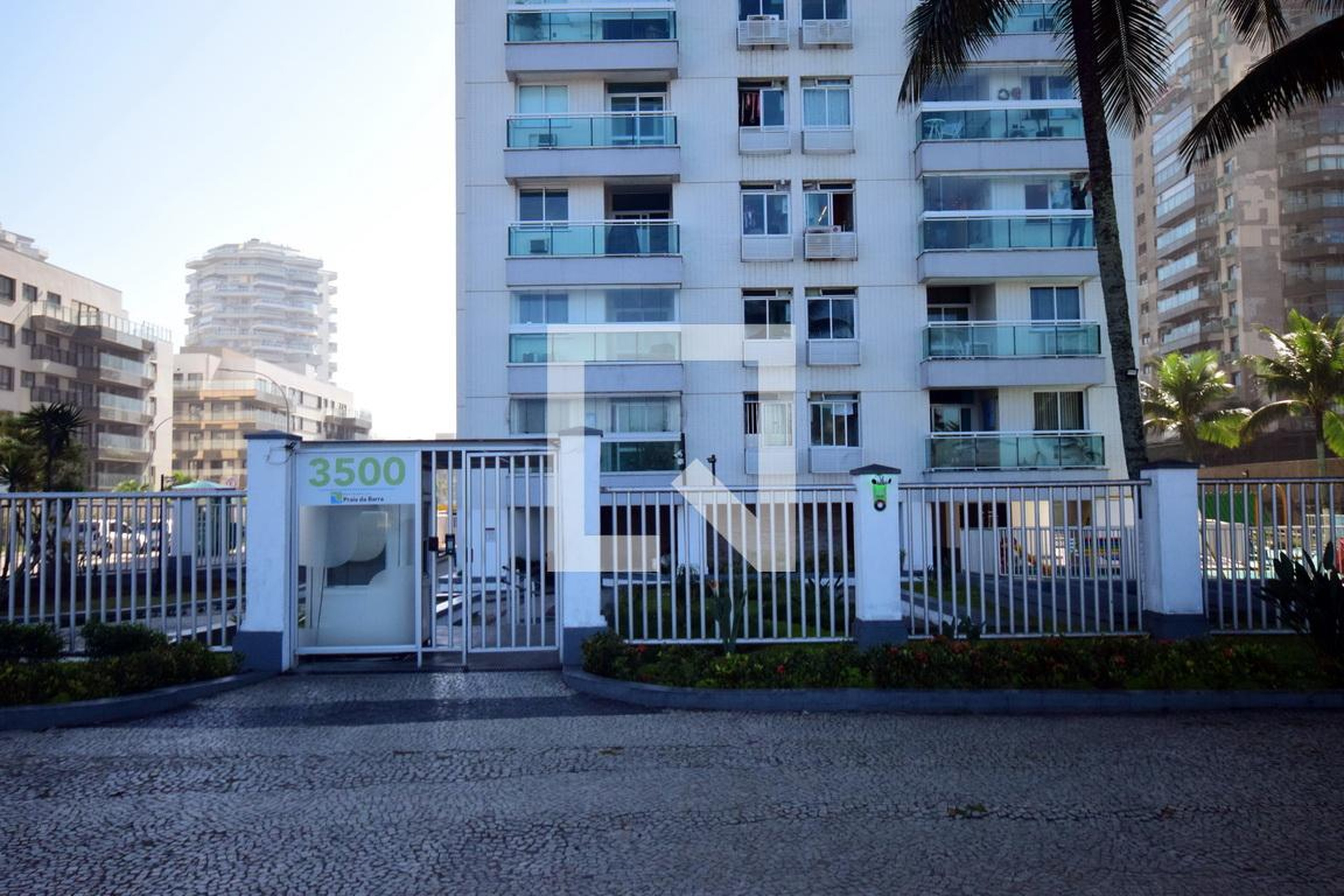 Fachada do Prédio Residencial Praia da Barra