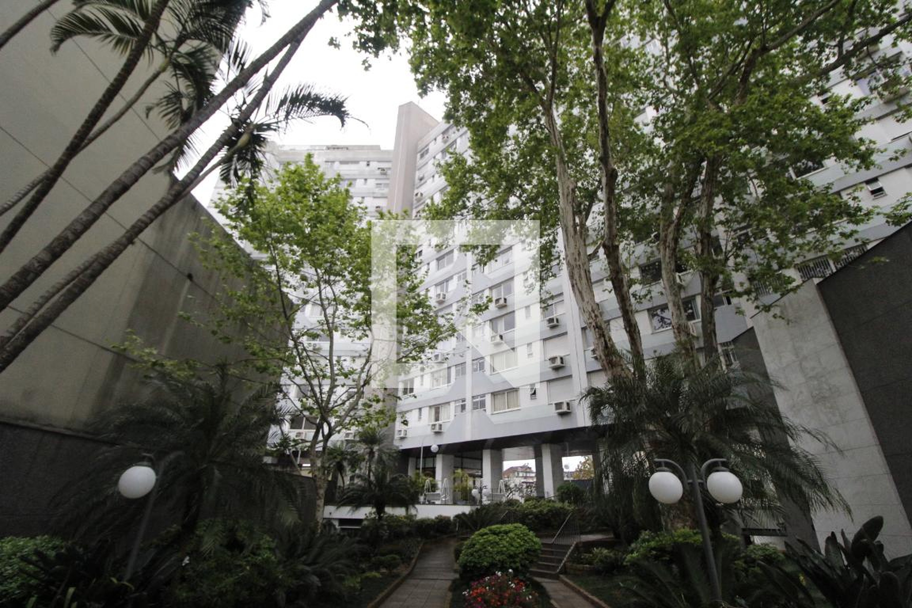 Fachada do Prédio Condomínio Plaza Residencial Alberto Bins