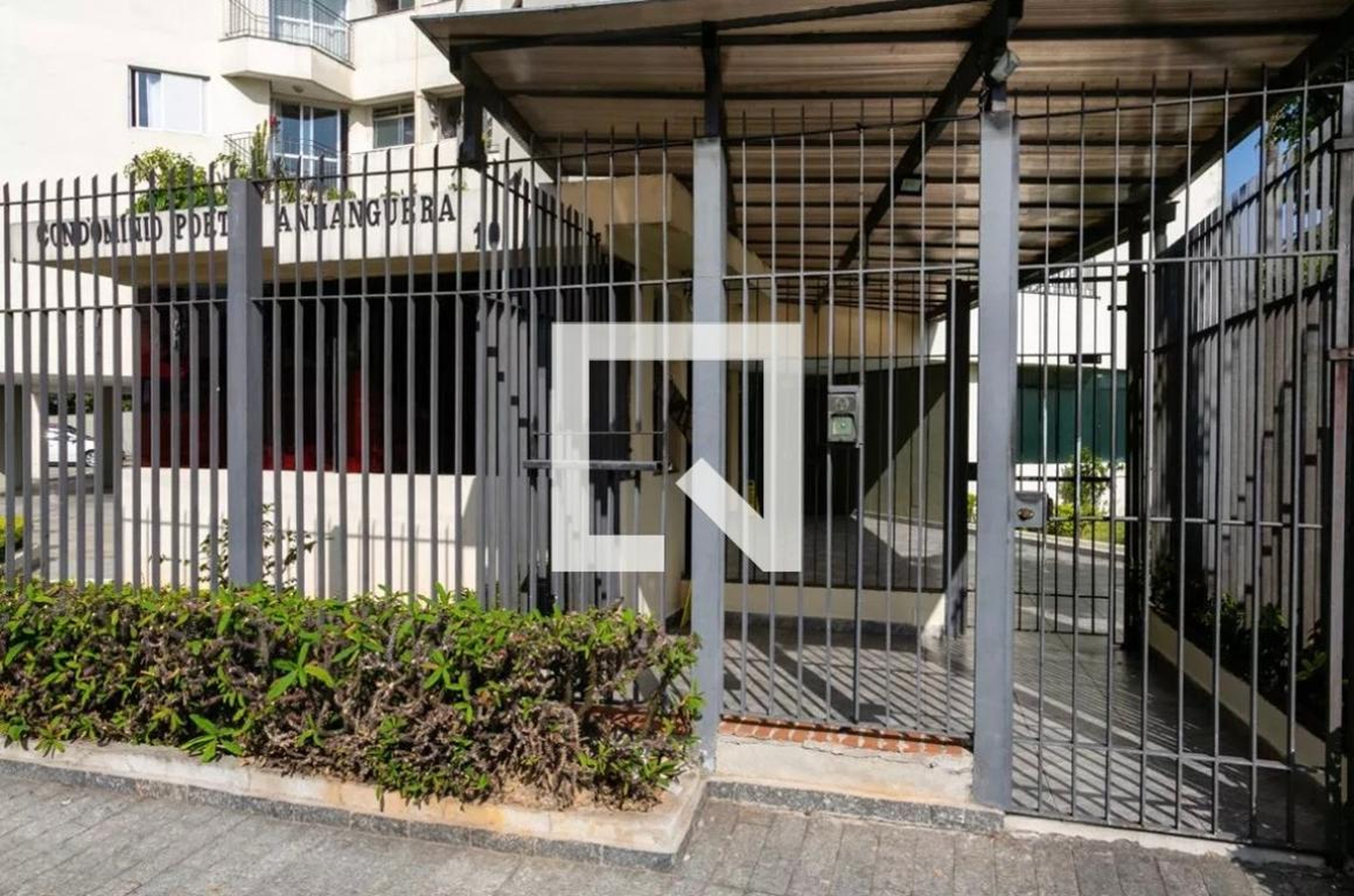 Fachada Condomínio Portal Anhangüera