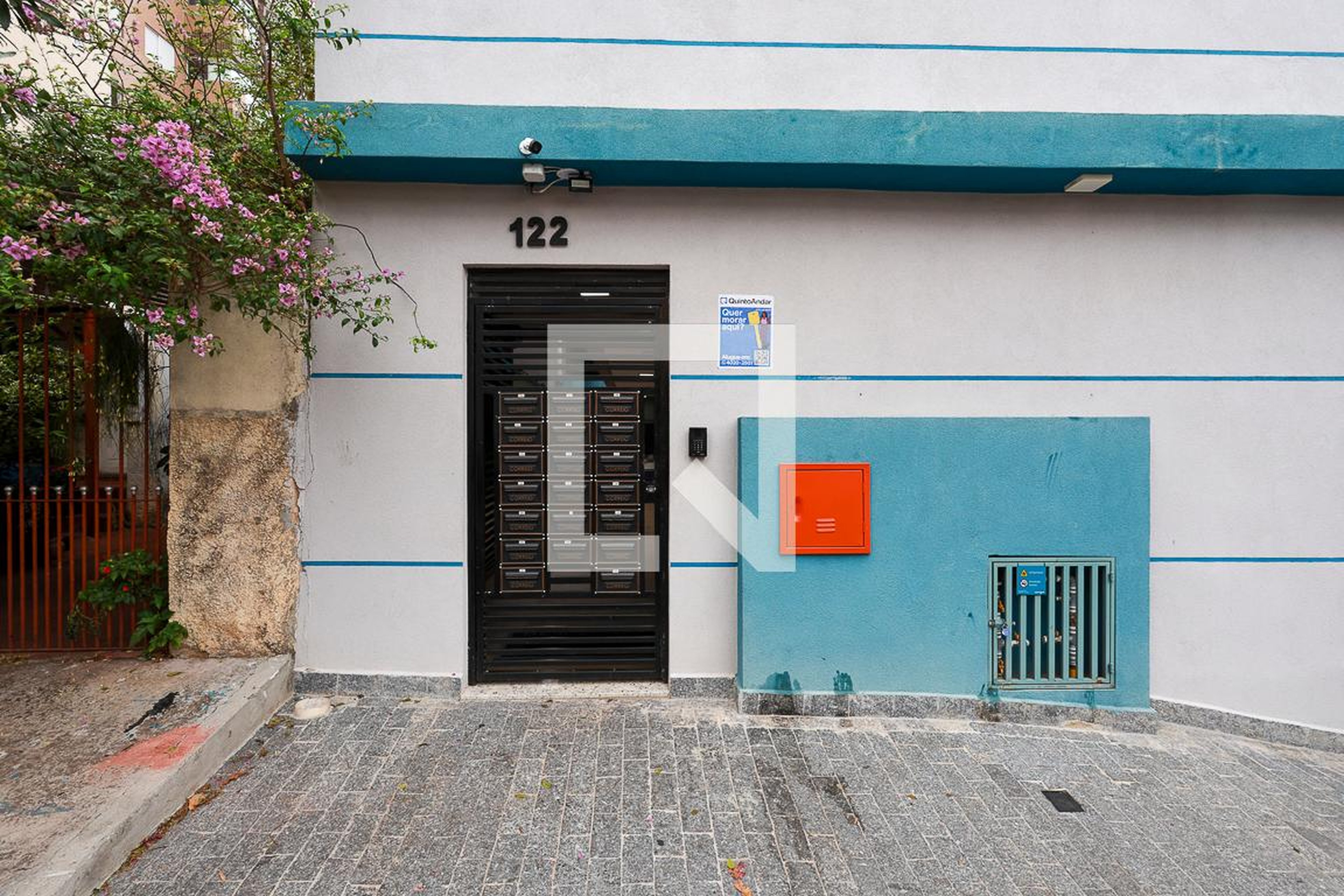 Fachada Condomínio em Rua Vicenza, 122
