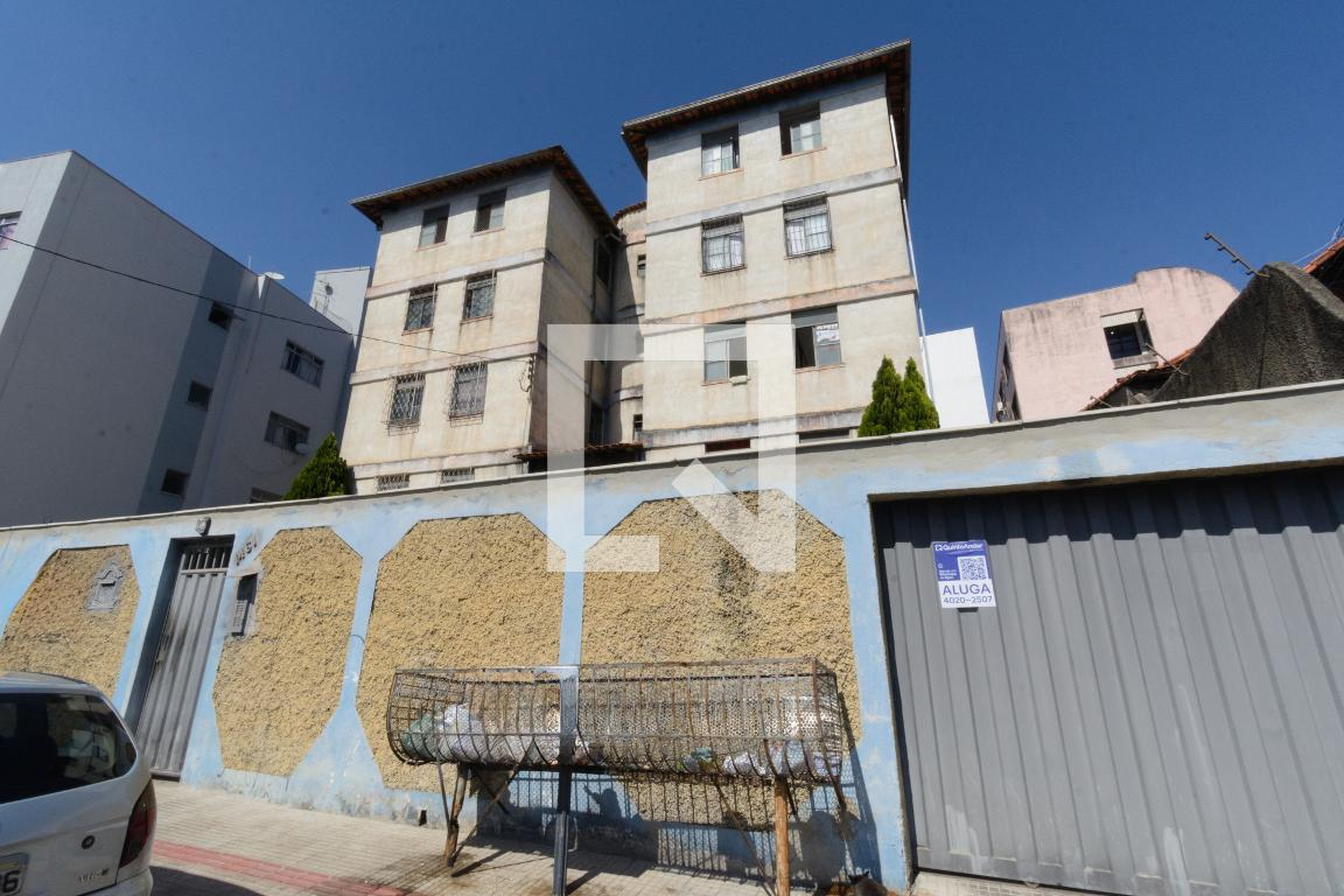 Fachada Condomínio em Rua Acácias, 1461