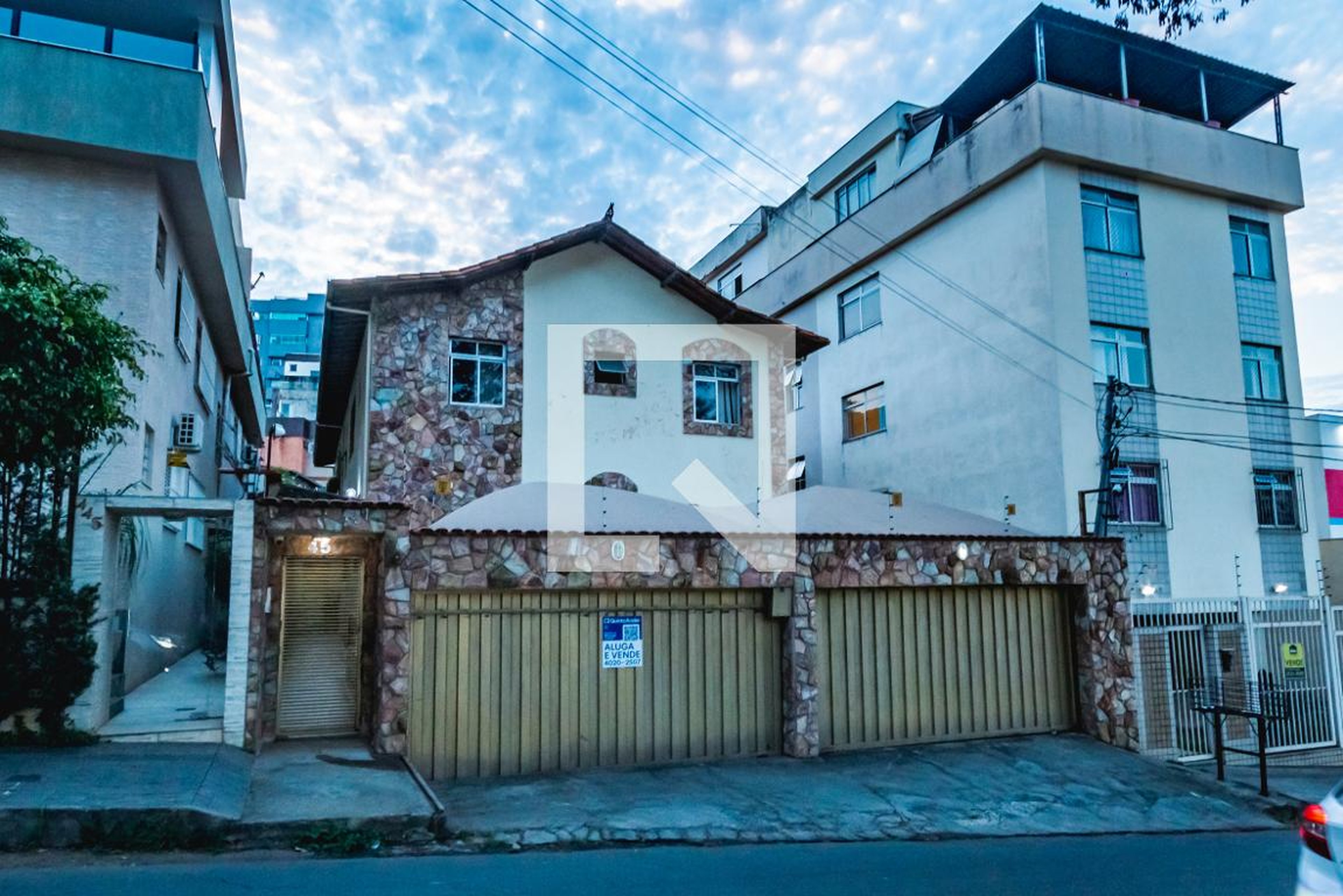 Fachada Condomínio em Rua Aristóteles Ribeiro Vasconcelos, 457