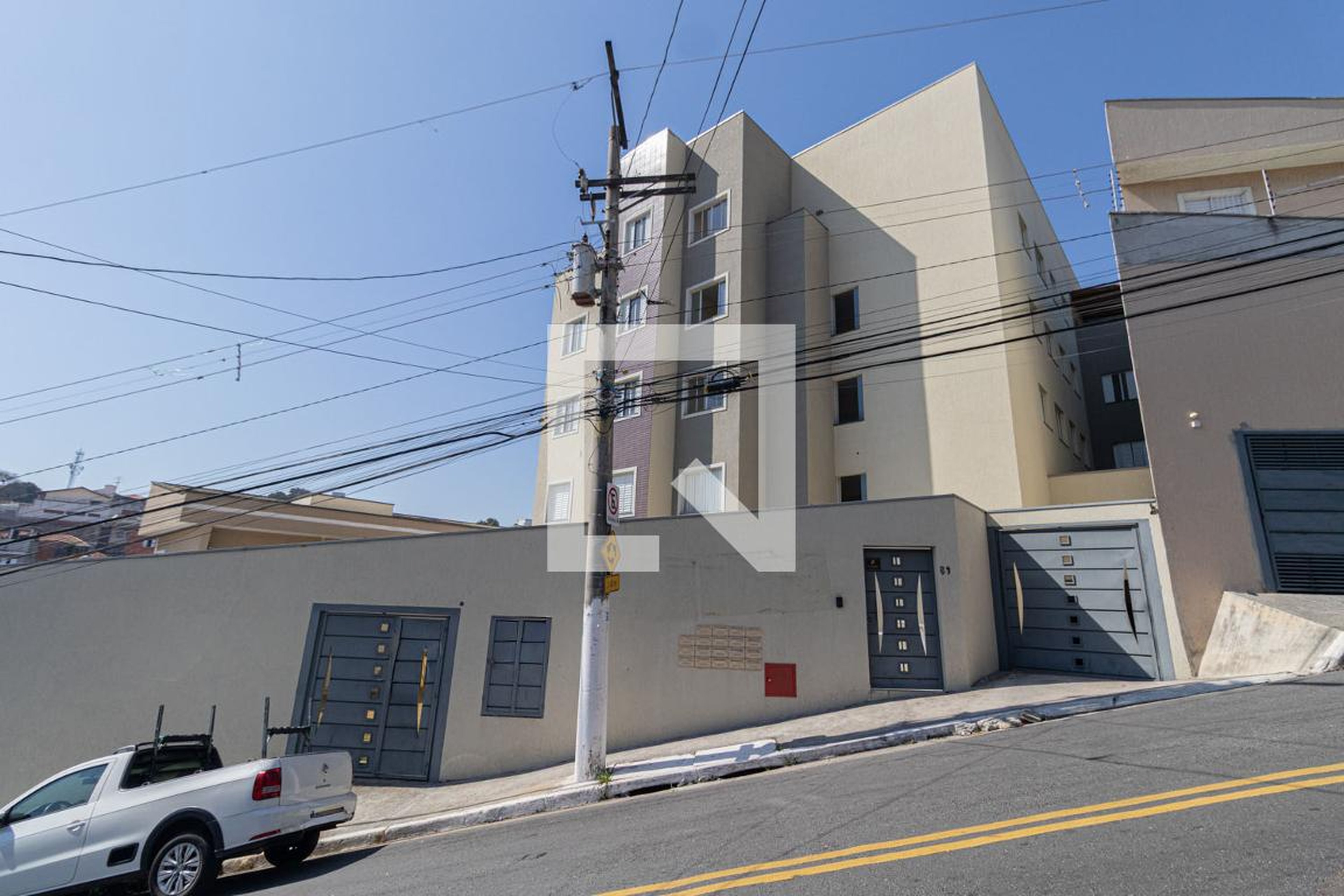 Fachada Condomínio em Avenida Capitão Anselmo Barcelos, 61