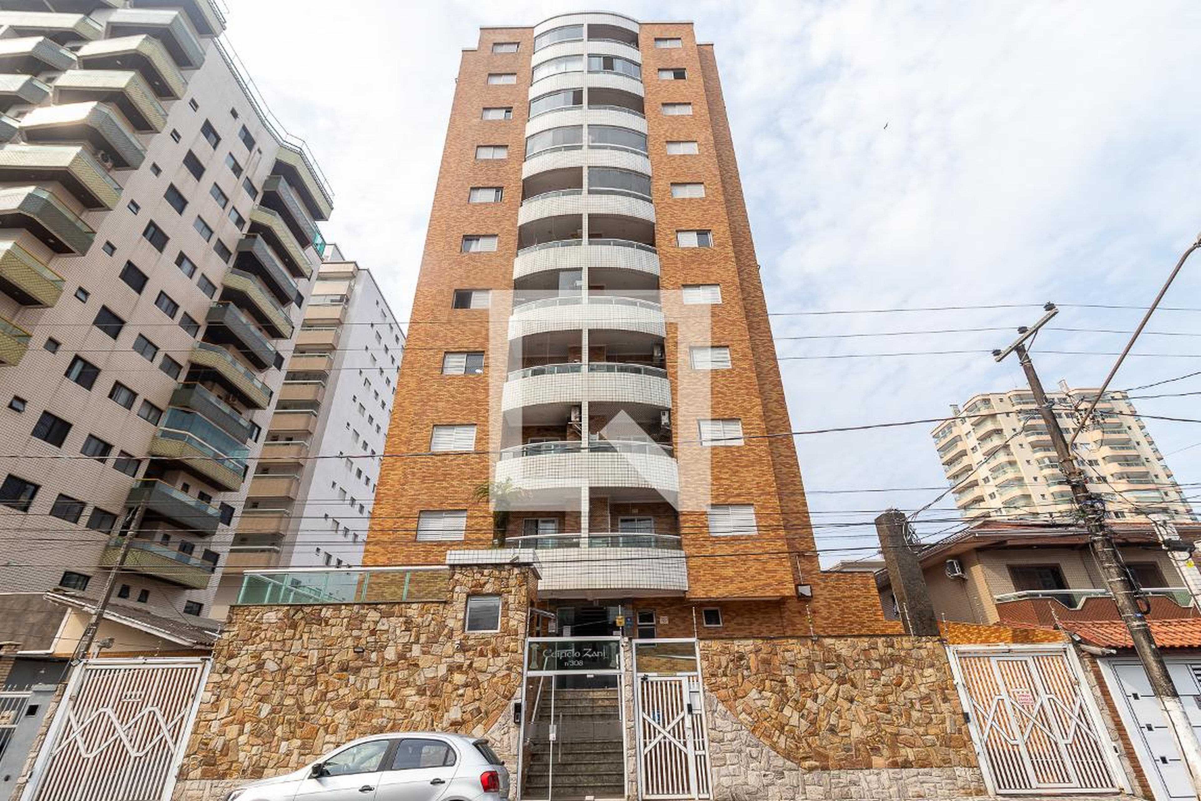 Fachada Condomínio Zani