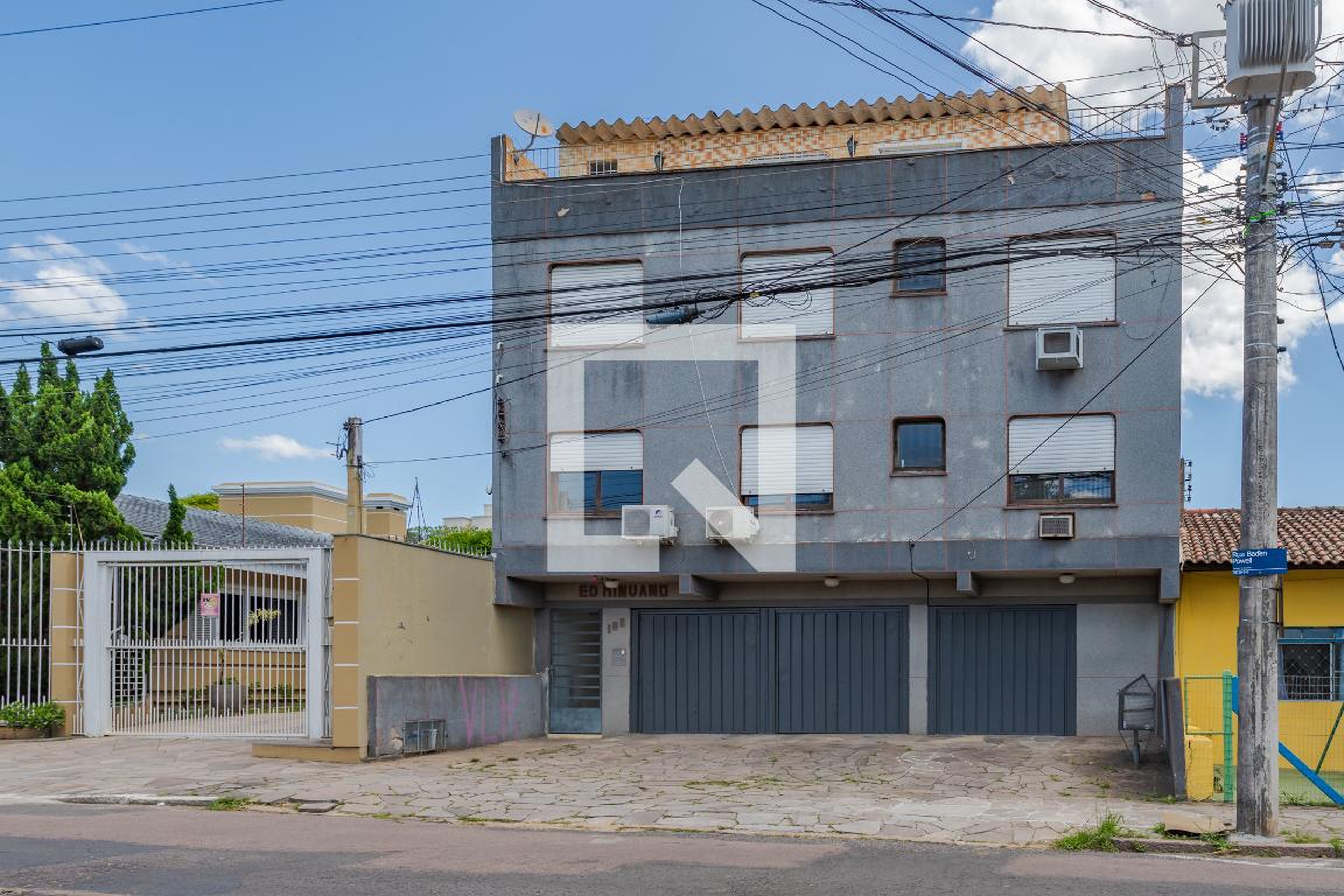 Fachada Condomínio em Rua Baden Powell, 158
