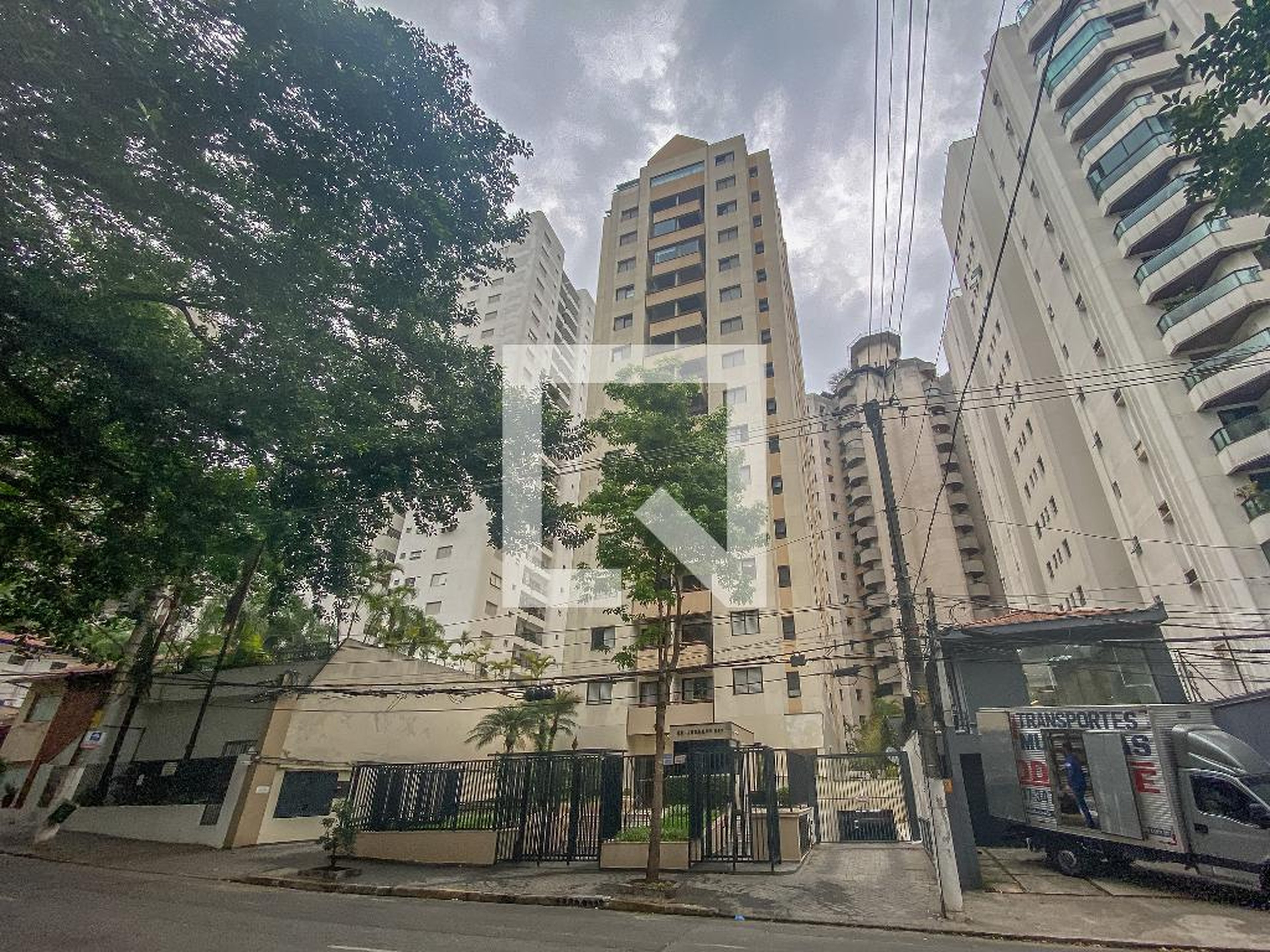 Fachada Edifício Juquei