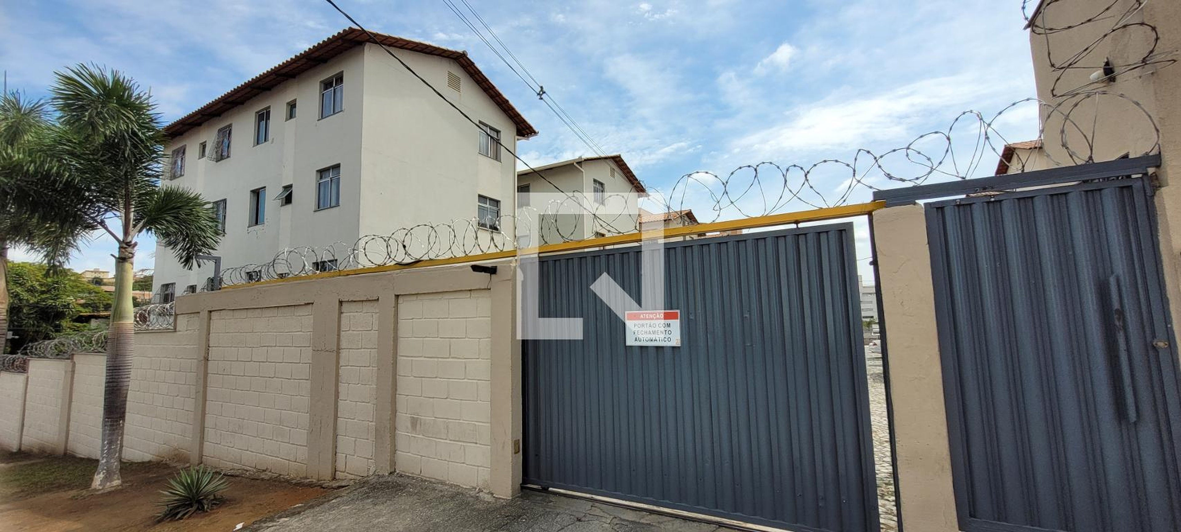 Fachada Condomínio em Avenida da Praia, 142