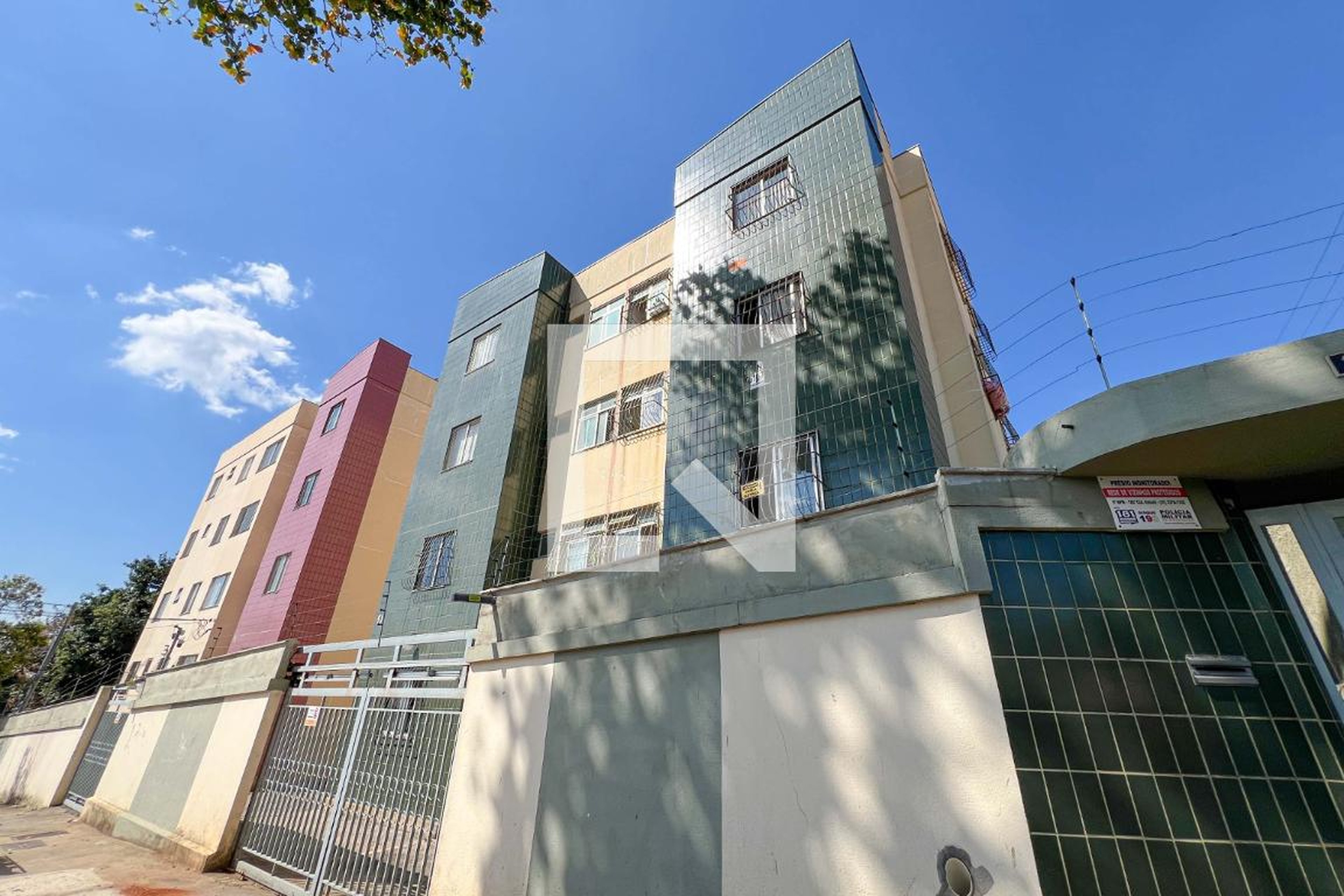 Fachada Condomínio em Rua Veríssimo, 149