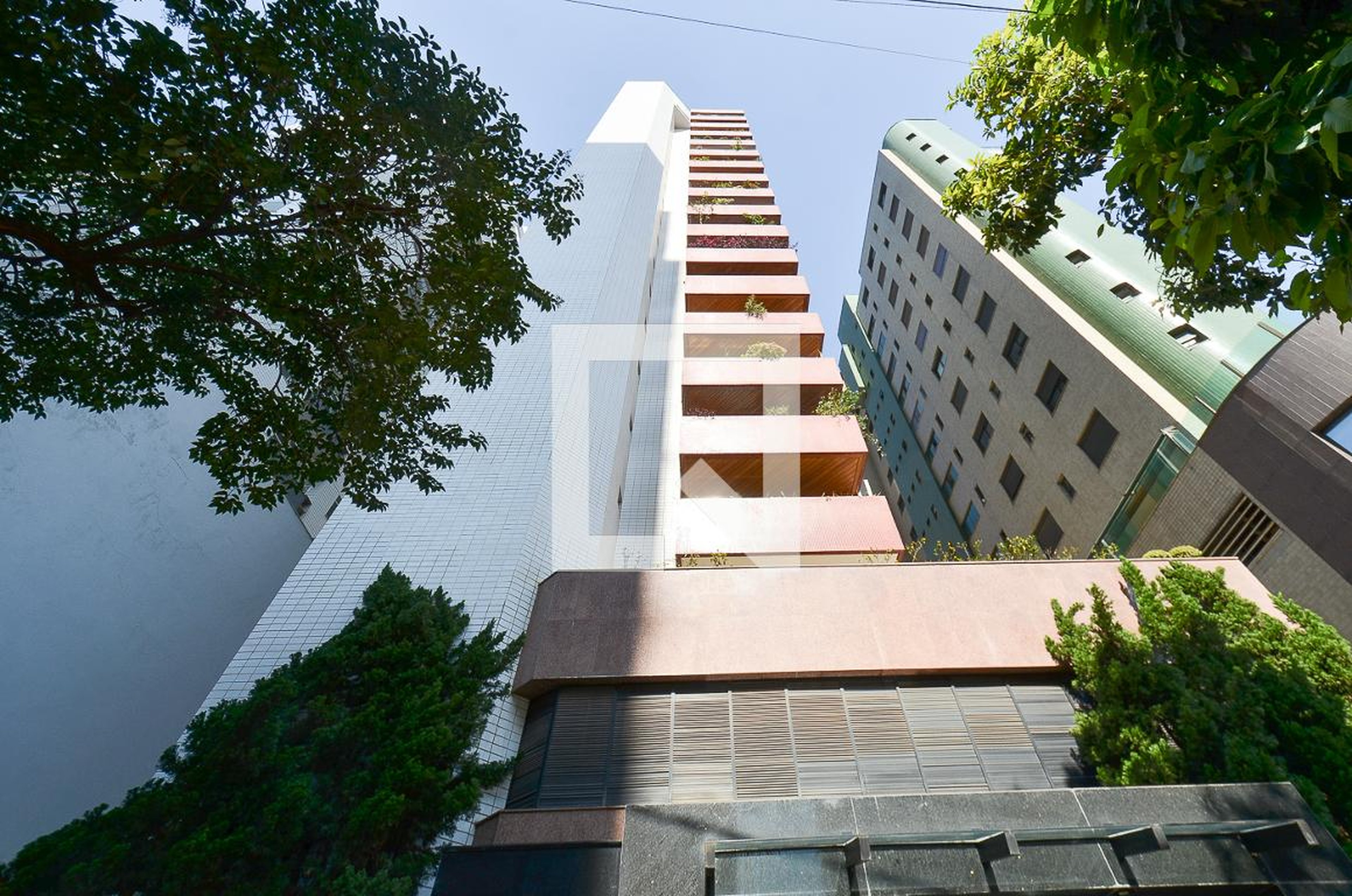 Fachada Edifício Ari Ferreira