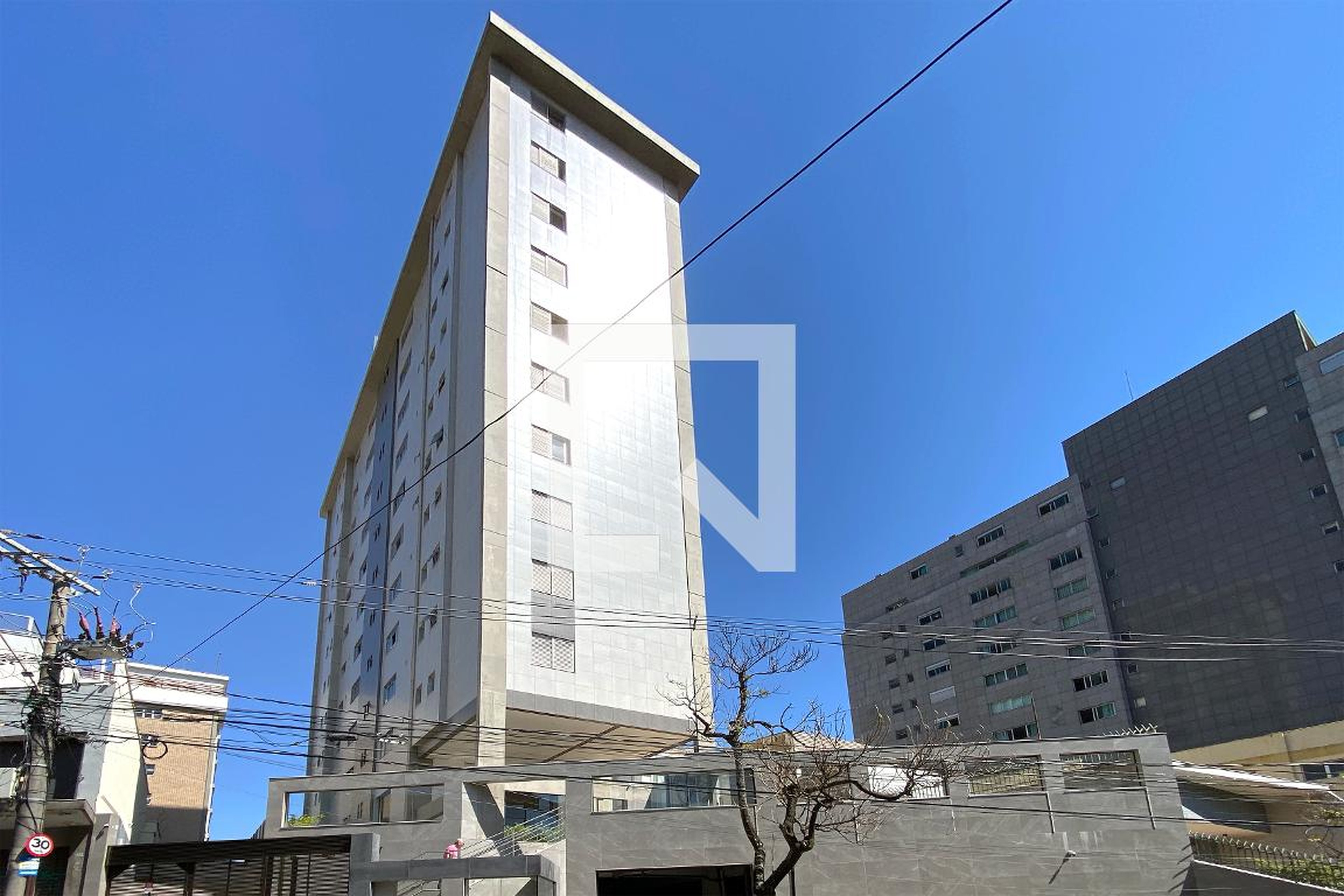 Fachada Condomínio em Rua Lavras, 480