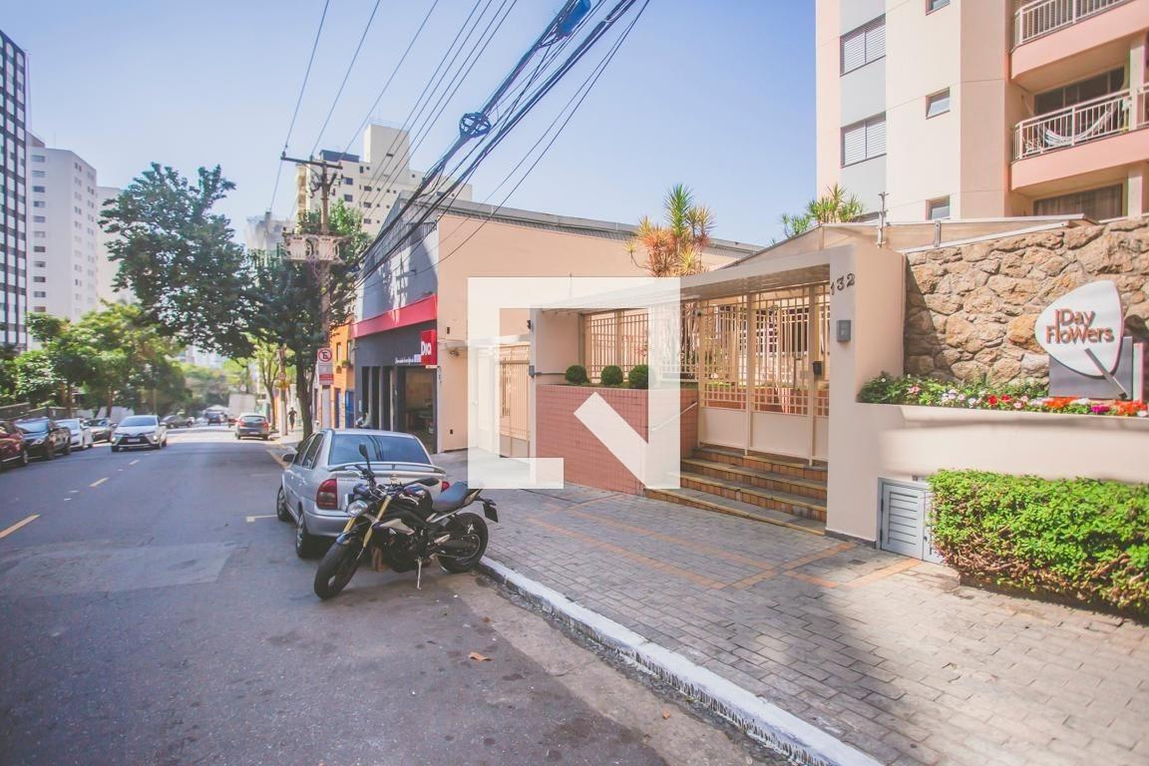 Fachada Condomínio Day Flores