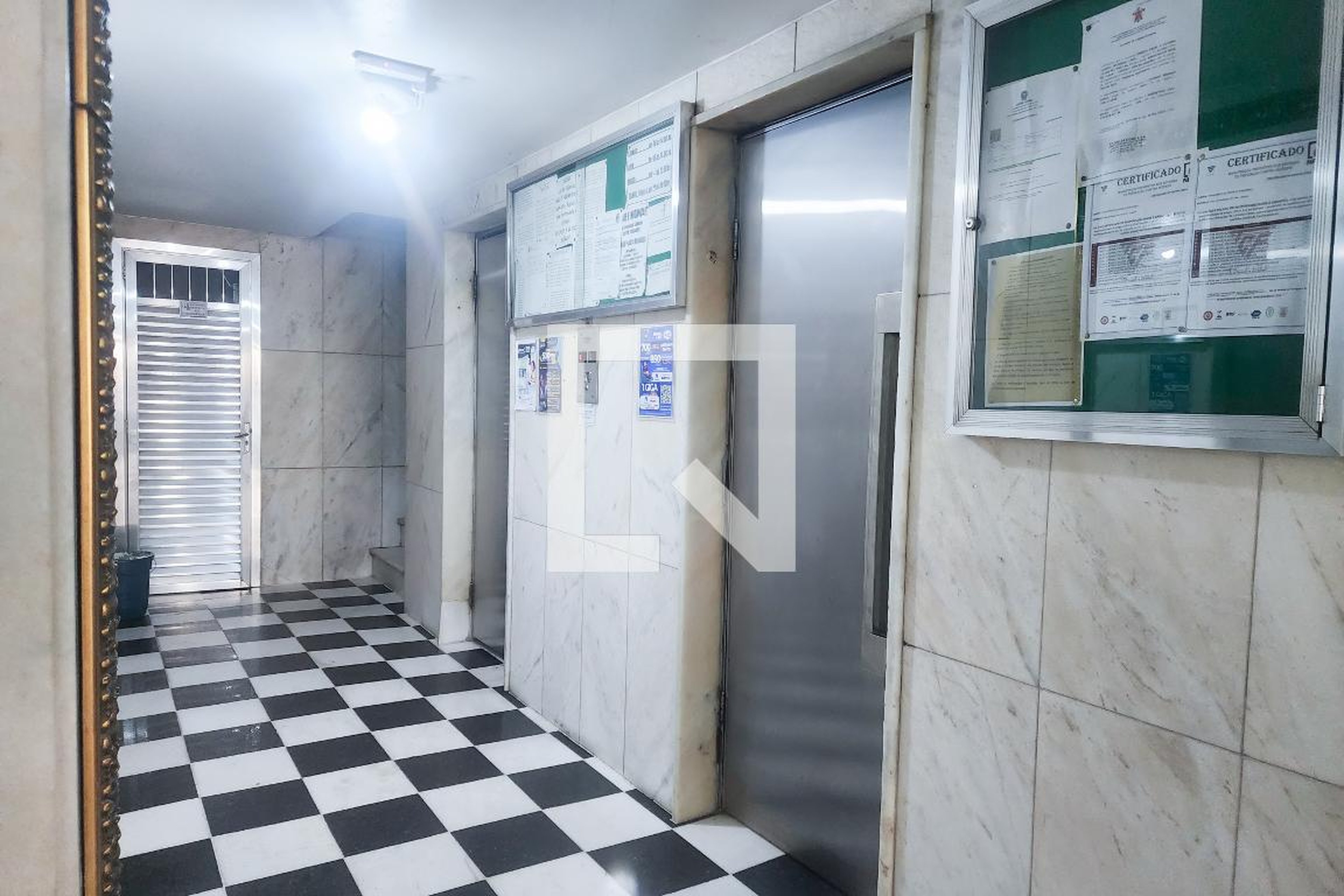 Elevador - Edifício Riachuelo