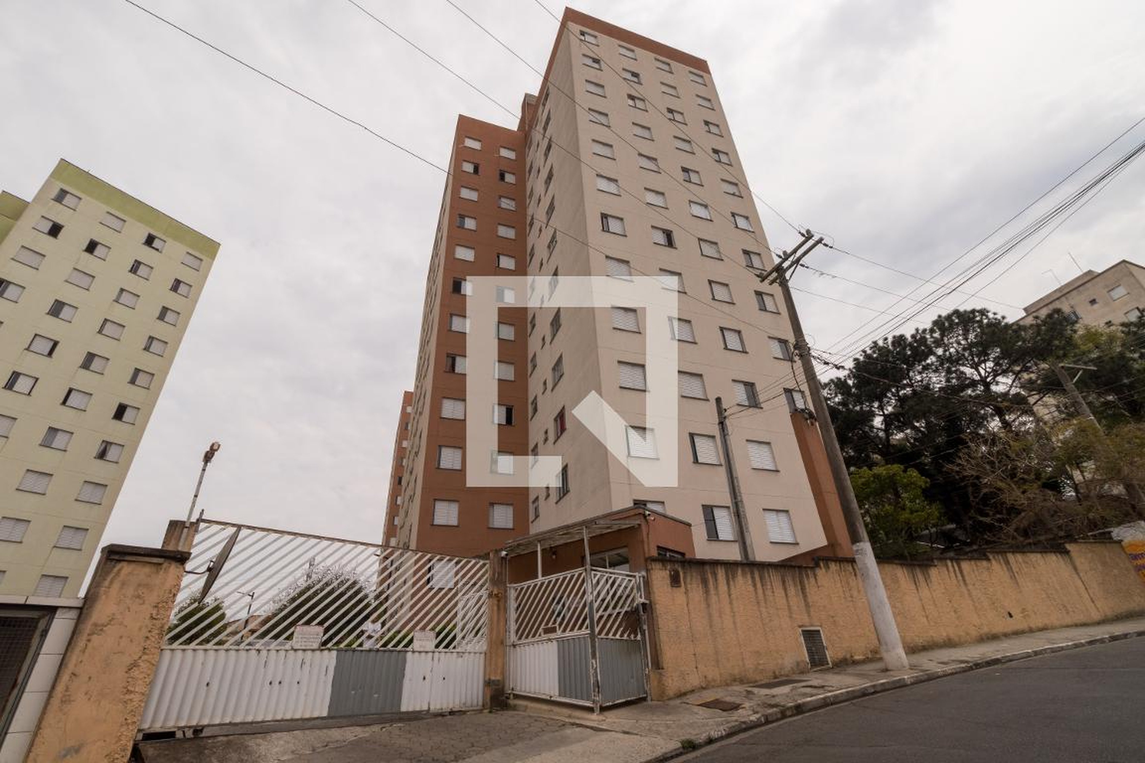 Fachada do Prédio Condomínio Conjunto Habitacional Fluorita I