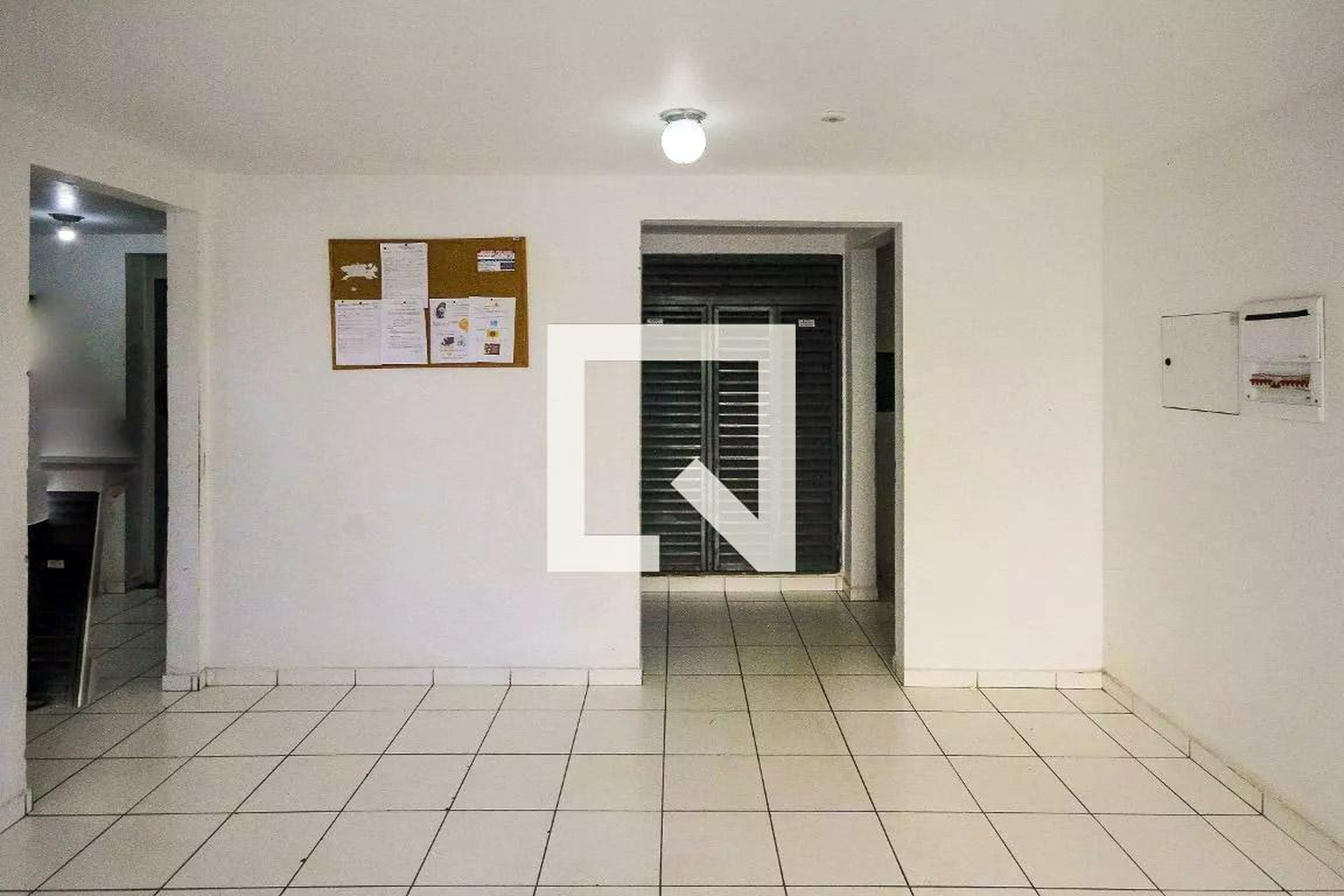 Hall de entrada - Conjunto Habitacional Fluorita I