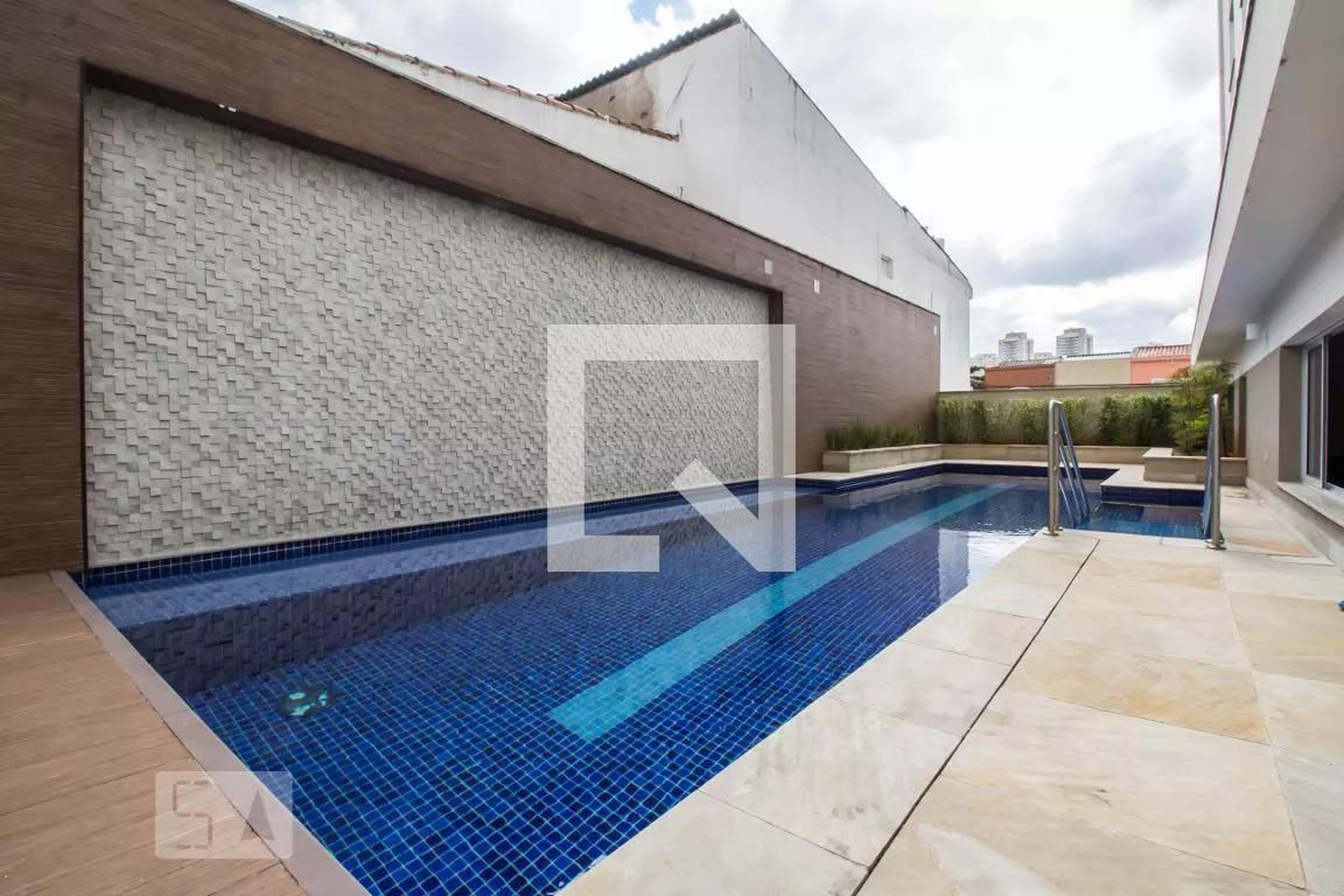 Piscina - Edifício Upcon Blue