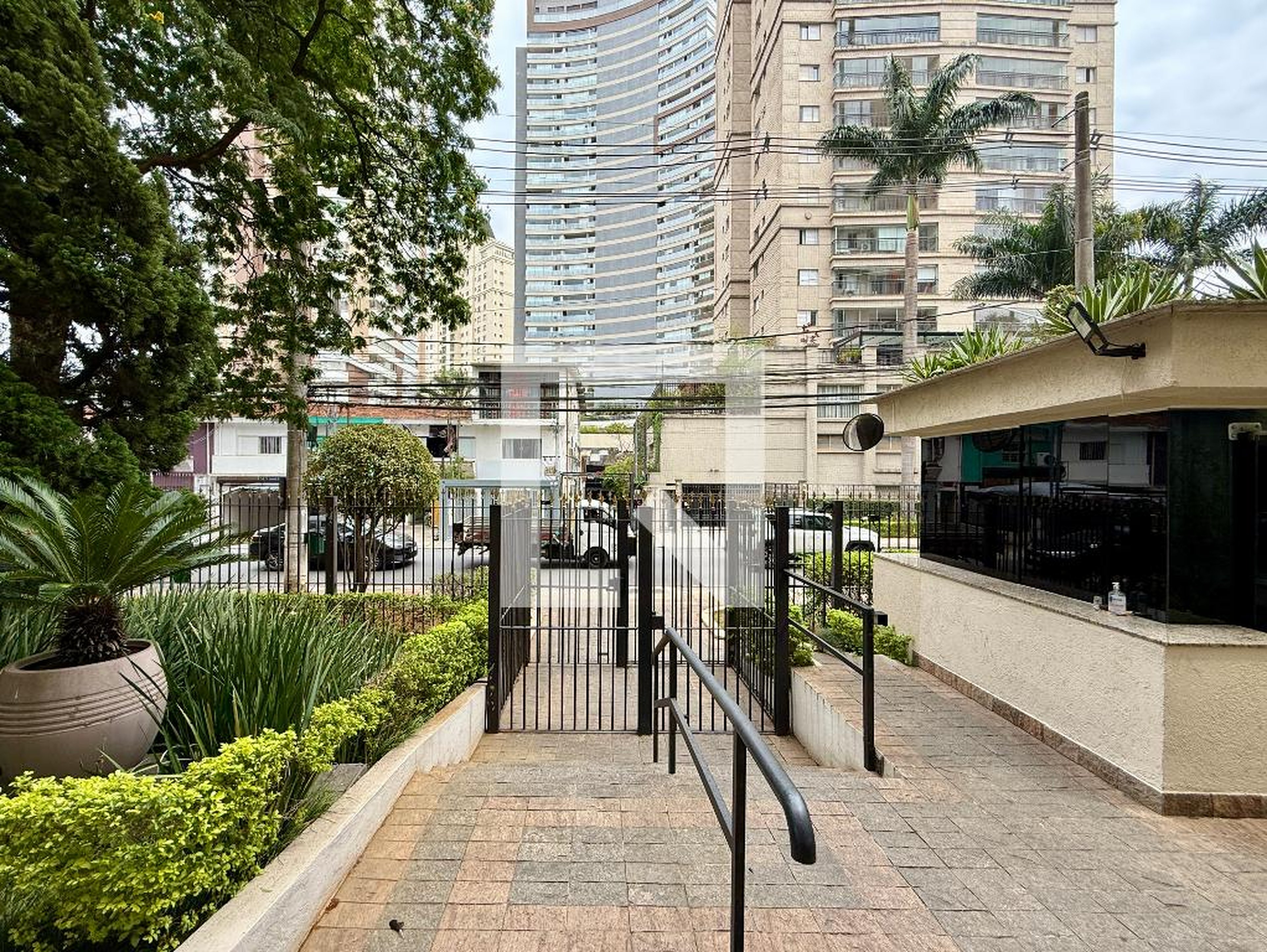 Entrada - Edifício das Acácias