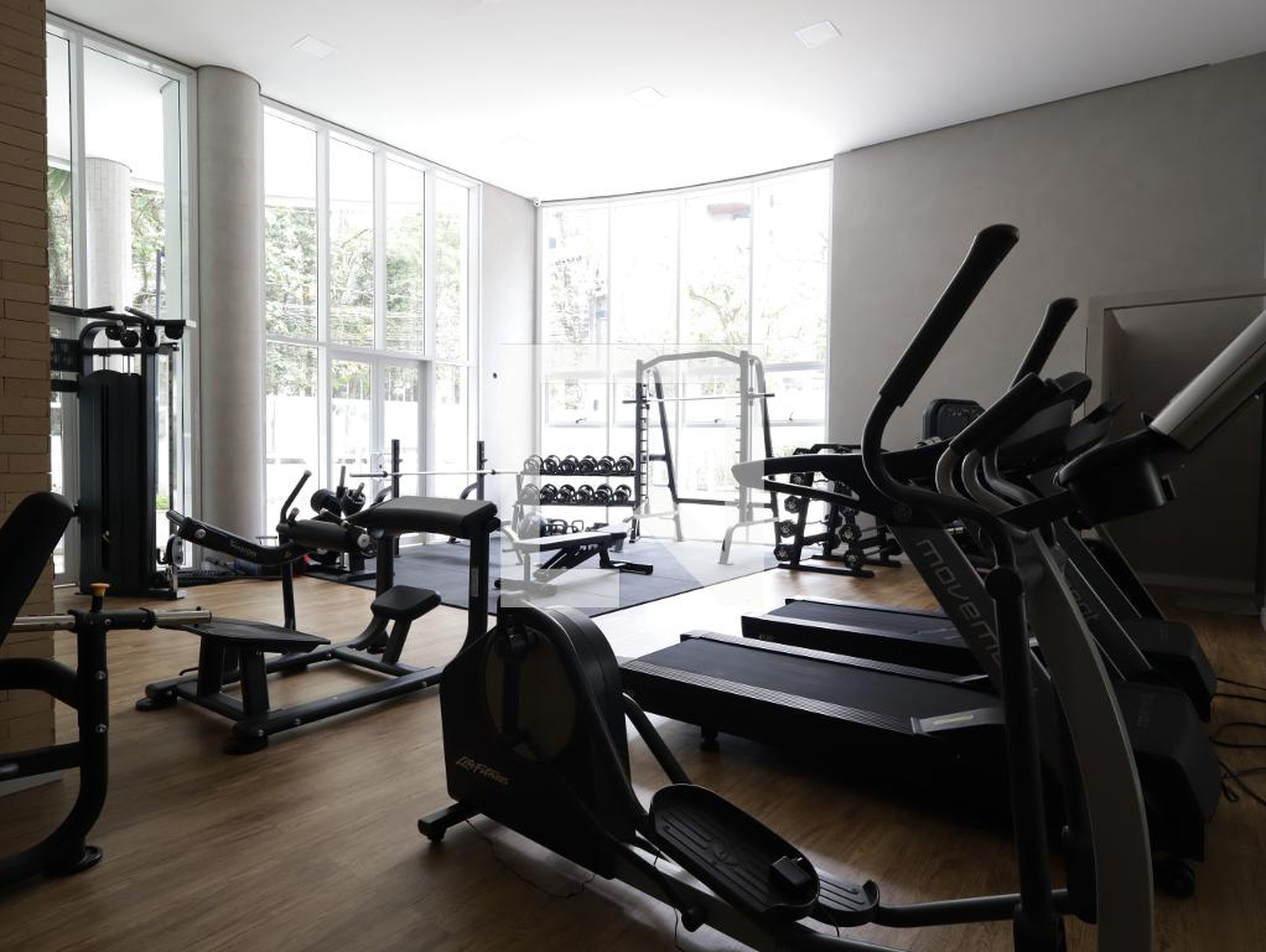 Academia - Edifício Metropolitan Home Design