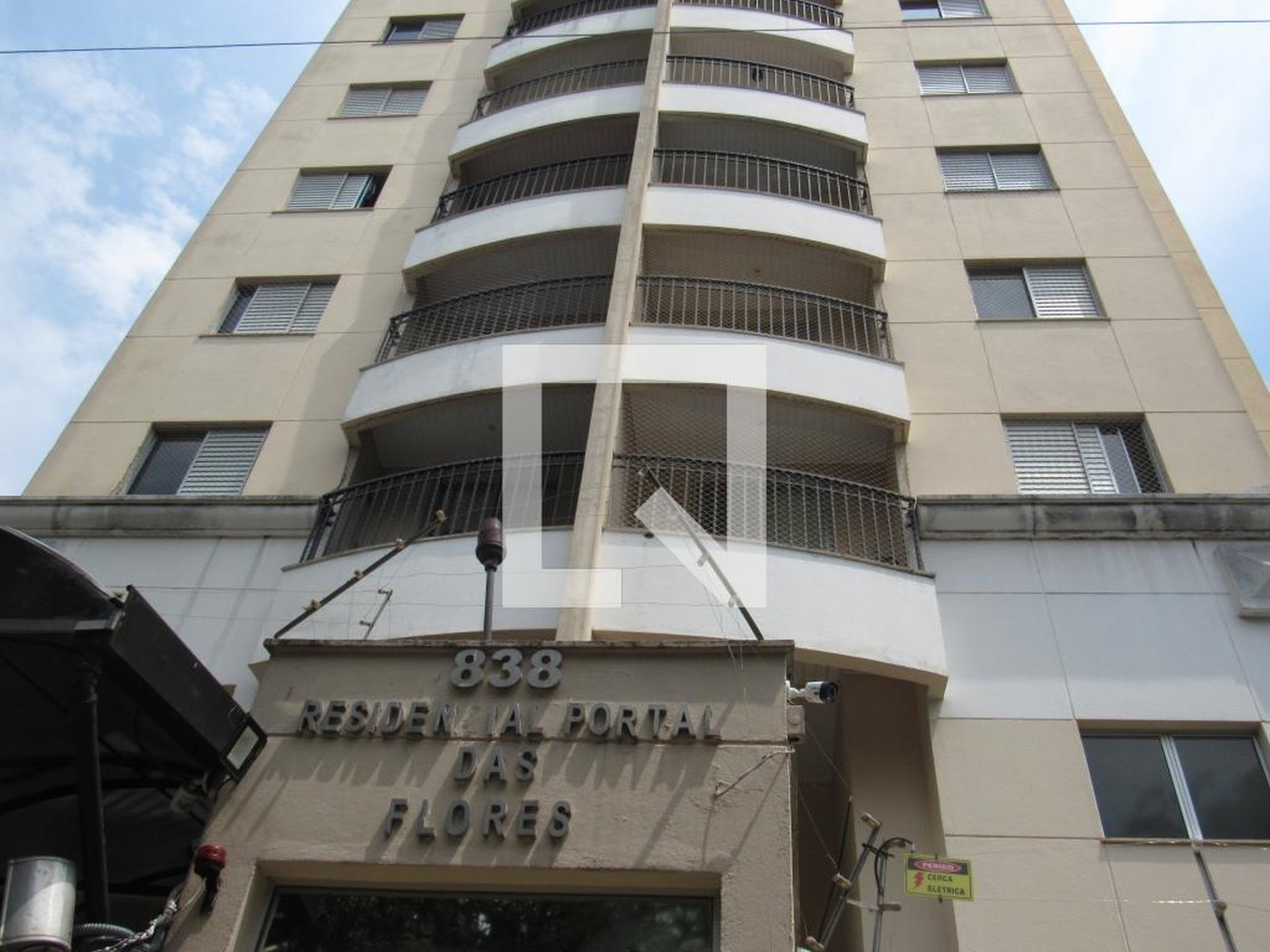 Fachada do Prédio Condomínio em Rua Alberto Cortez, 838